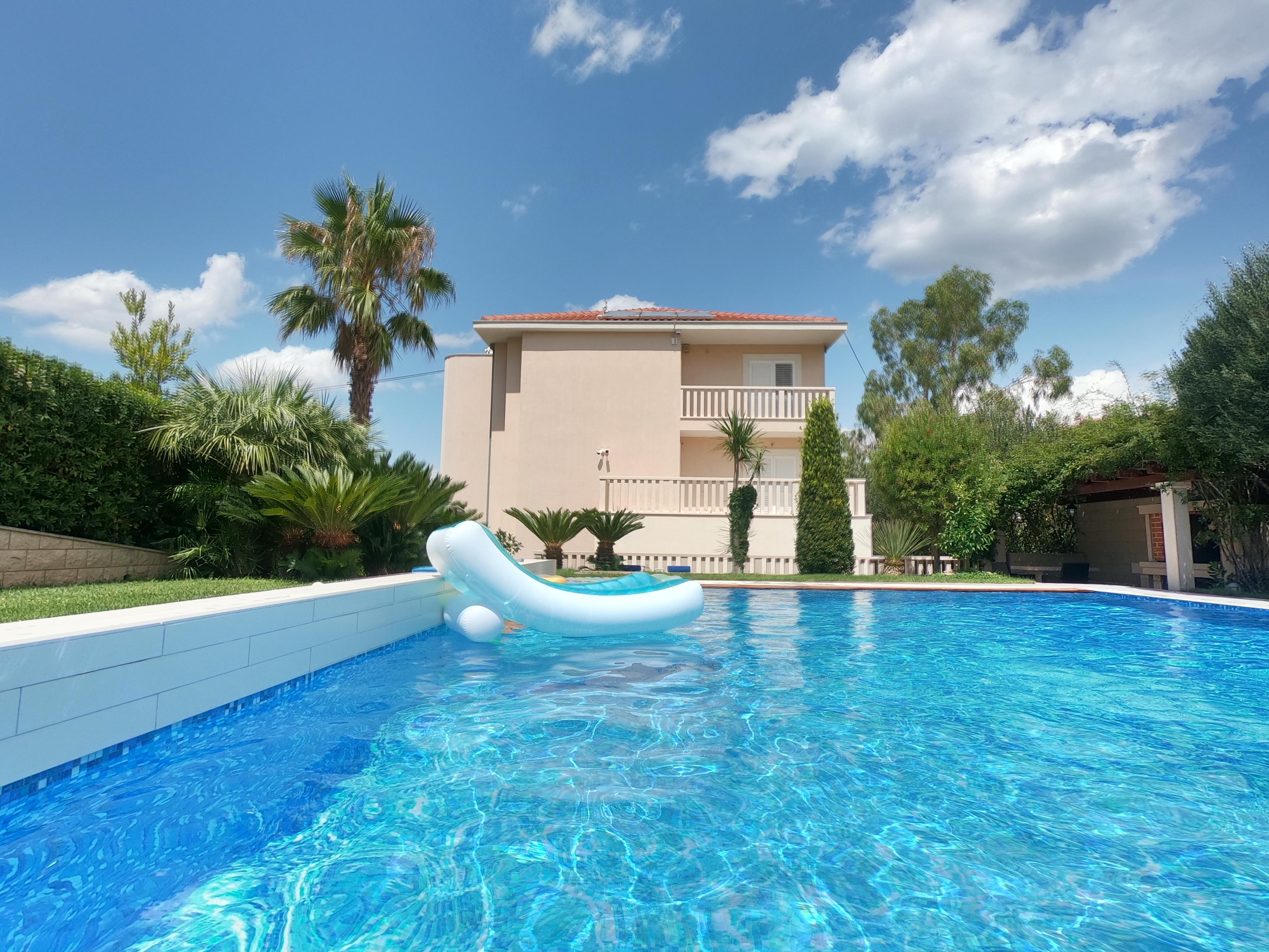 Studio-Apartment mit Gemeinschaftspool und Wellness in Splitska