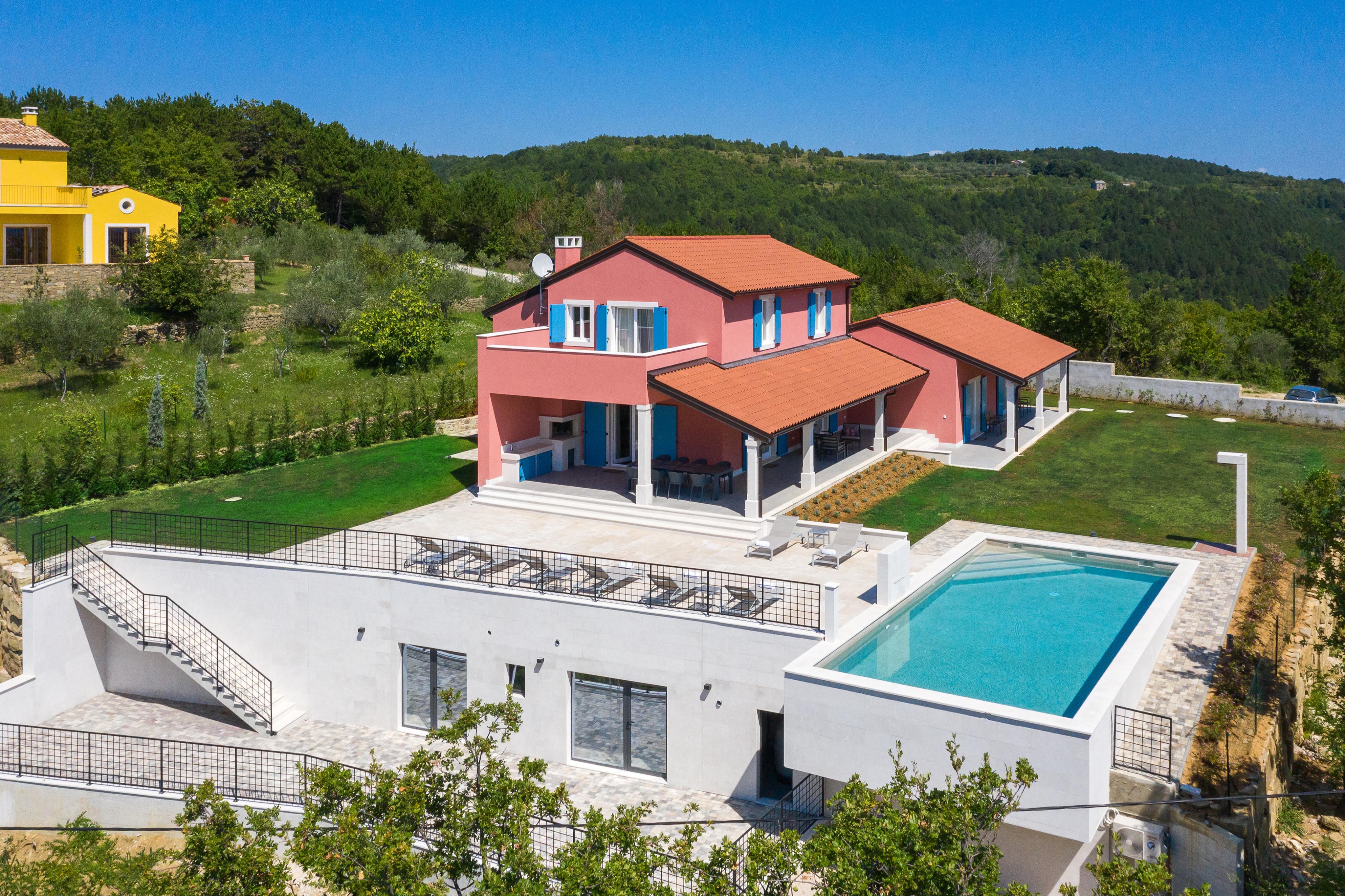 Luxusvilla bei Oprtalj im Herzen von Istrien