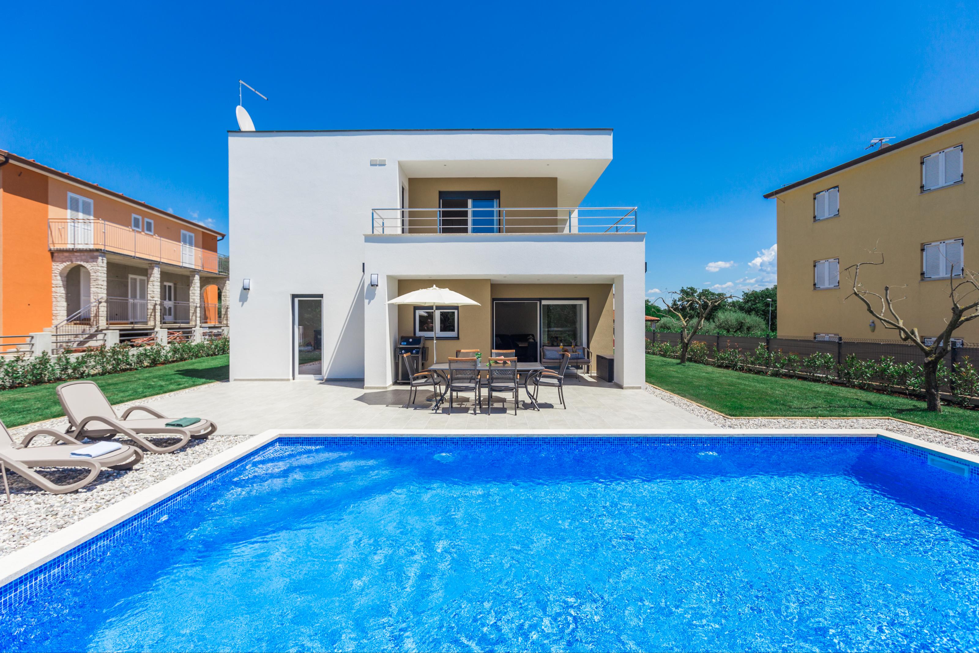 Ferienhaus für 5 Personen mit Pool in Novigrad
