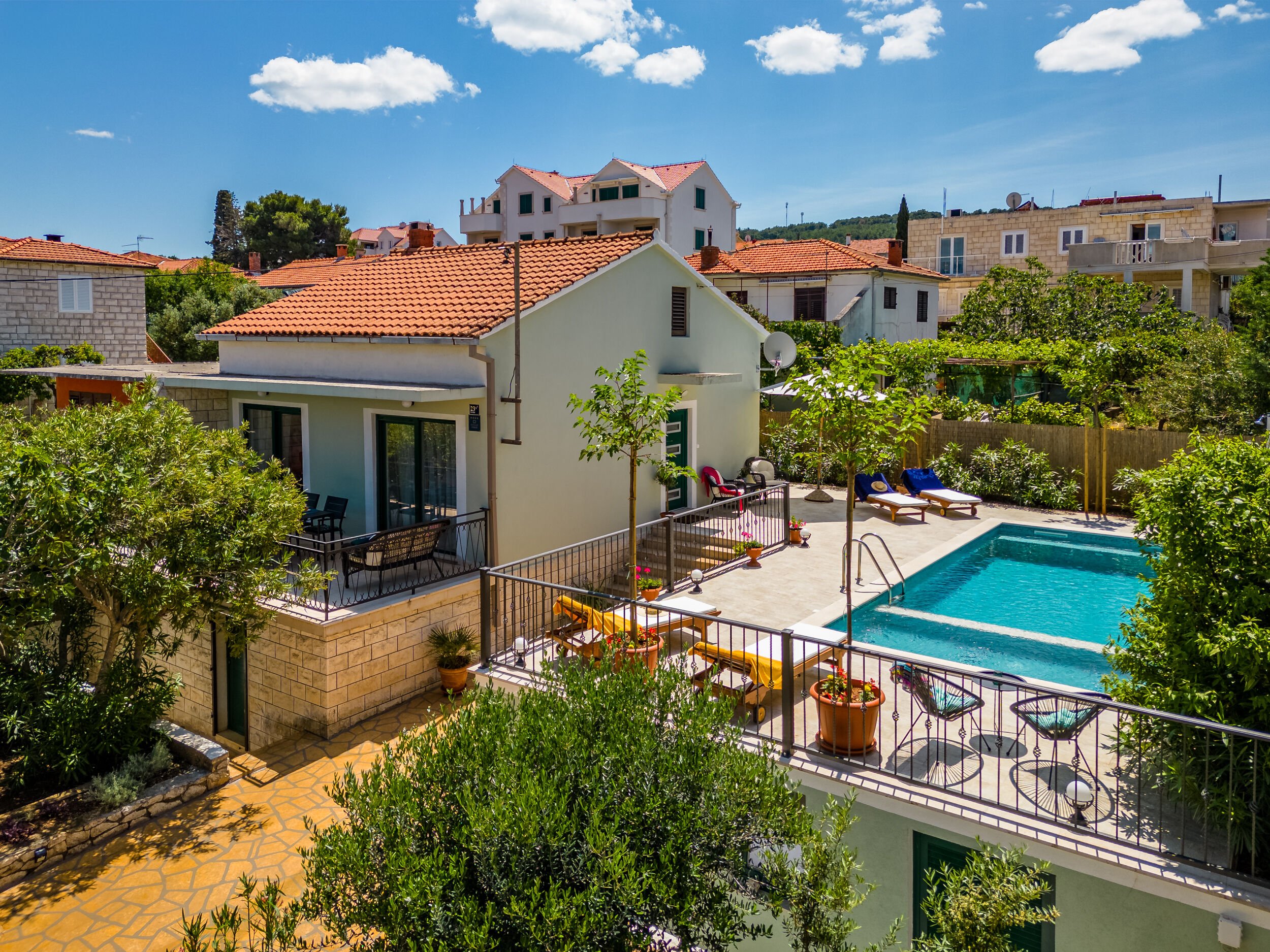 Strandnahes Ferienhaus mit Pool 