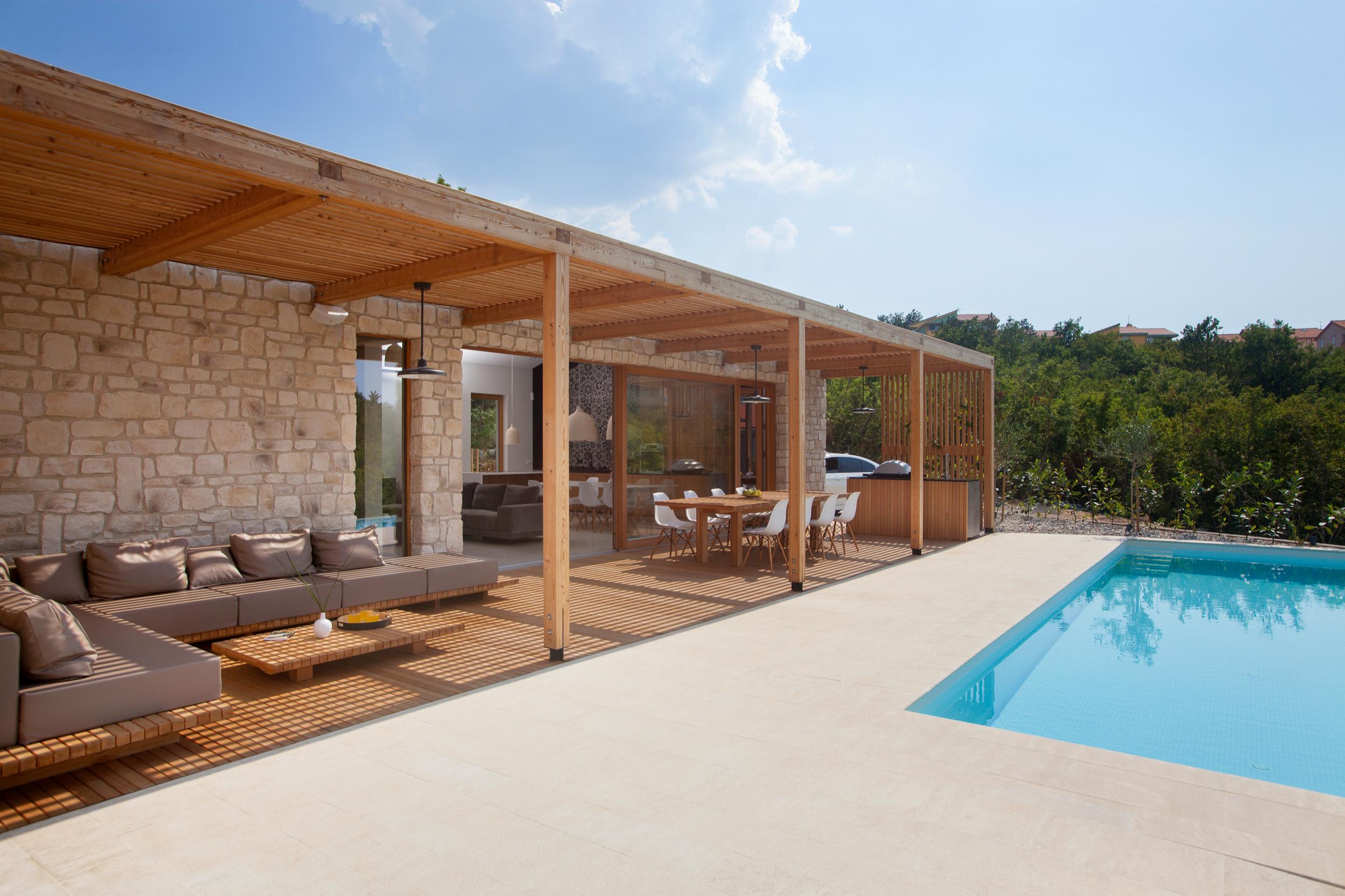 Luxusvilla mit beheizbarem Pool