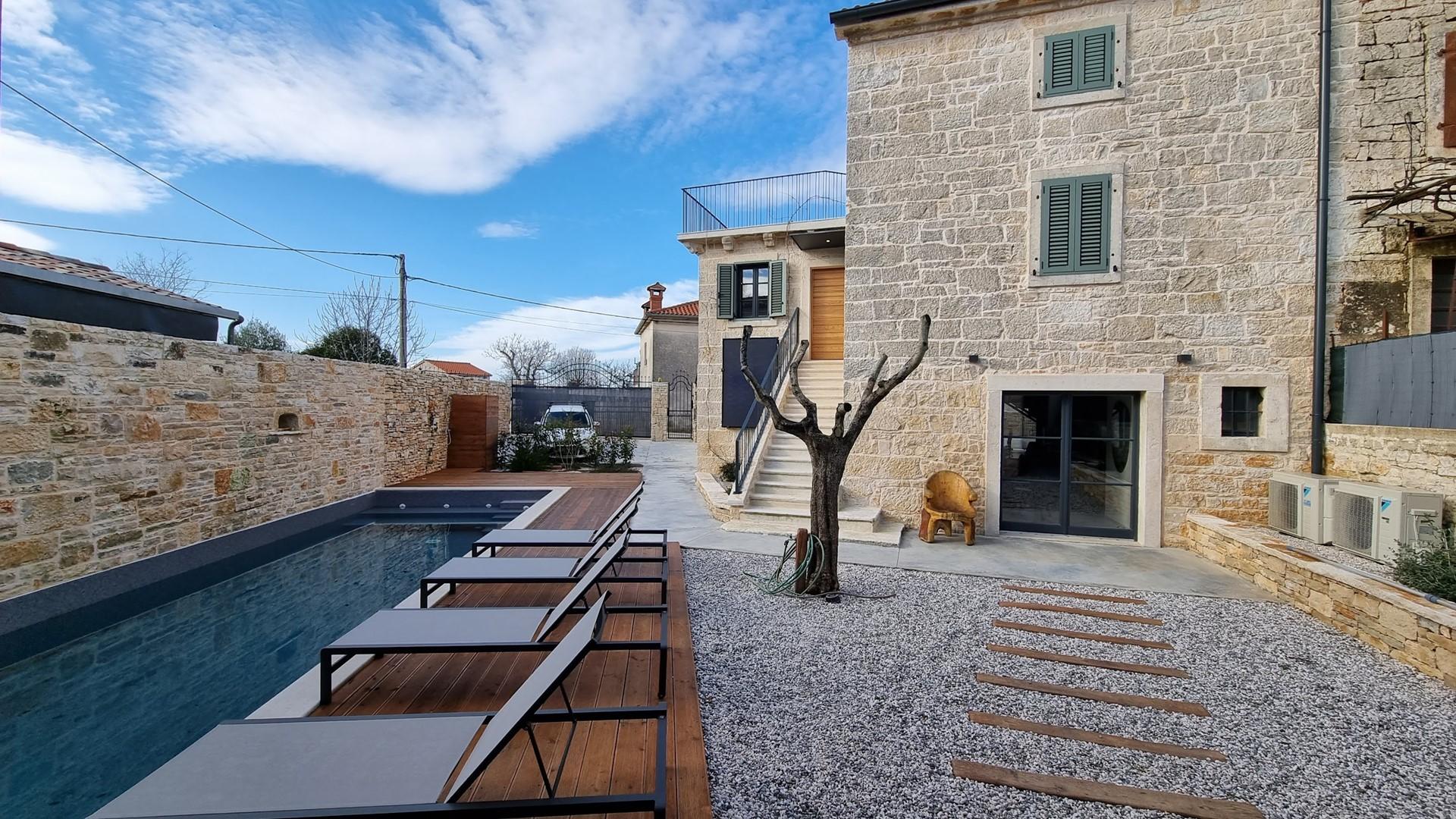 Luxus Villa mit privatem Pool in Zentralistrien