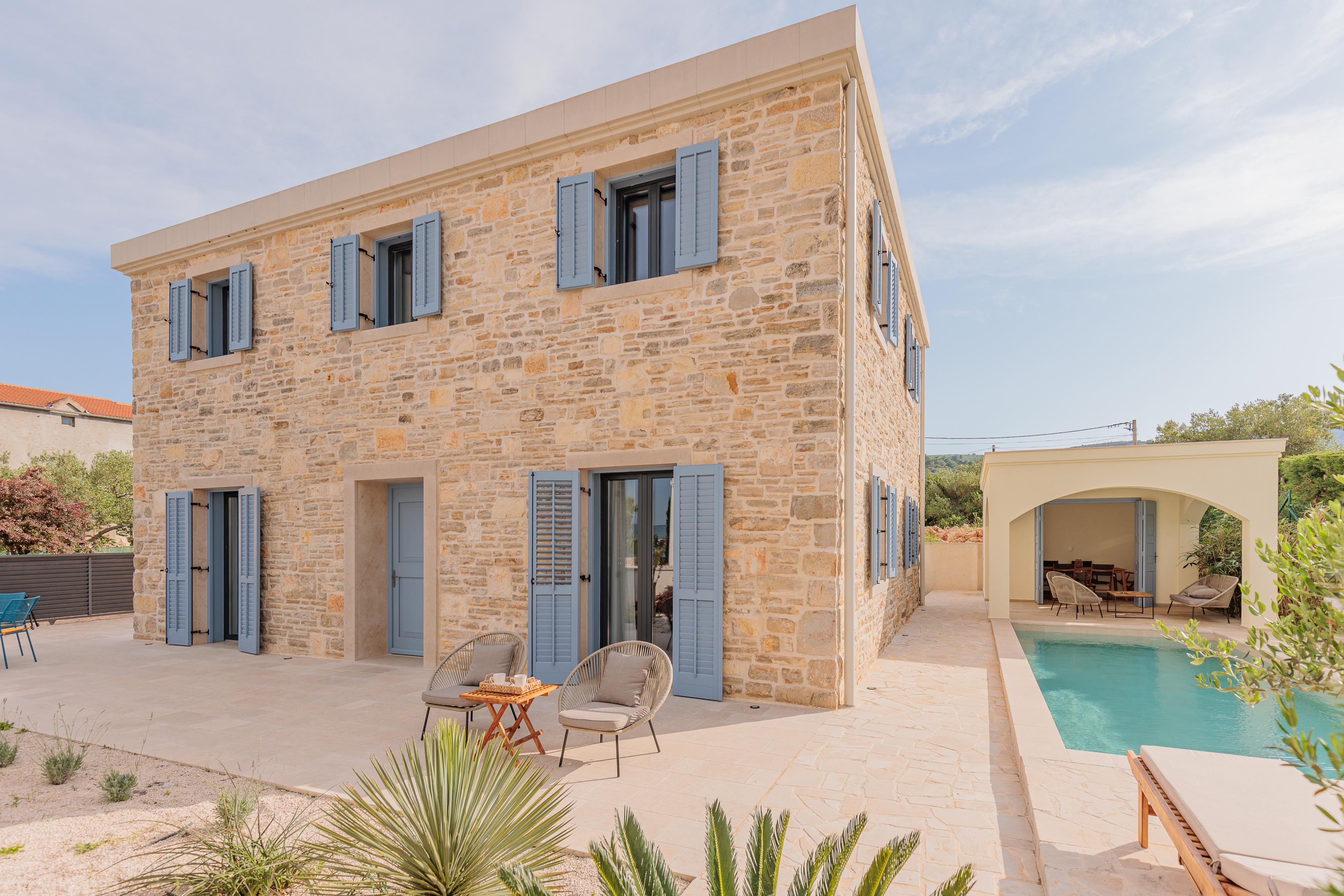 40 m zum Strand | Villa mit Swimmingpool