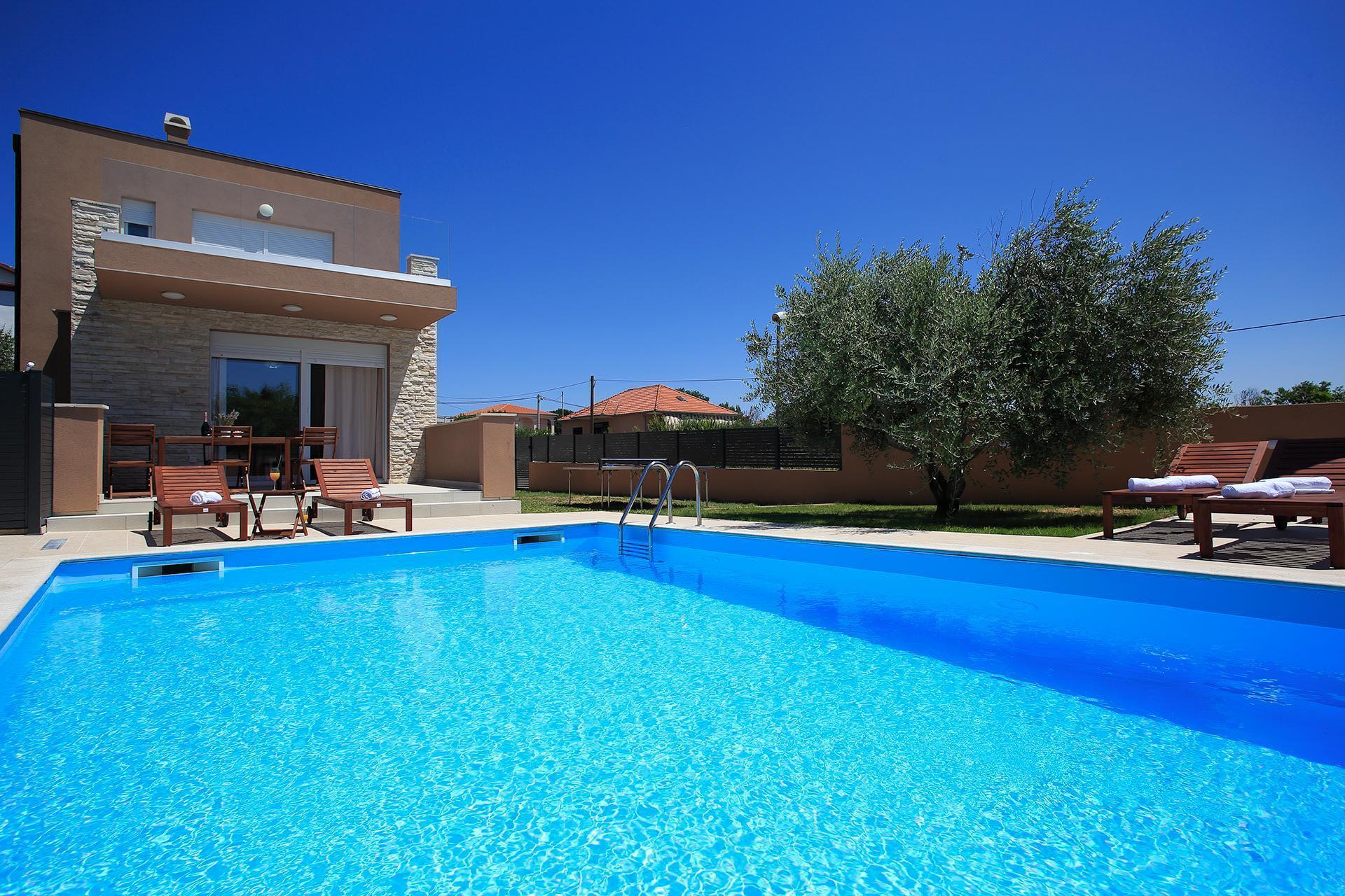 Wunderschöne Villa mit beheizbarem Pool / 950 m zum Sandstrand
