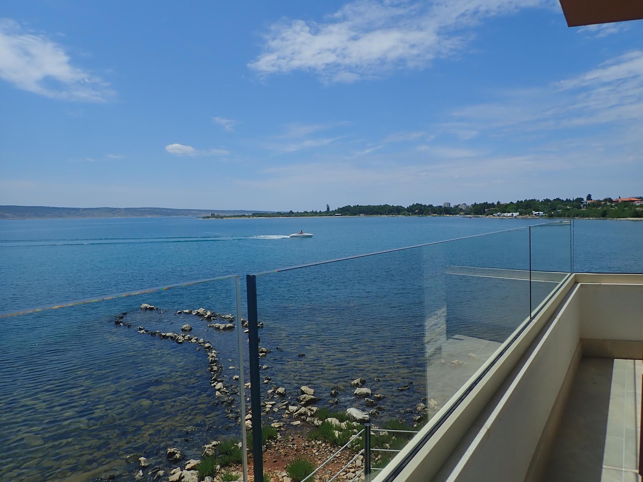 Modernes Apartment direkt am Strand