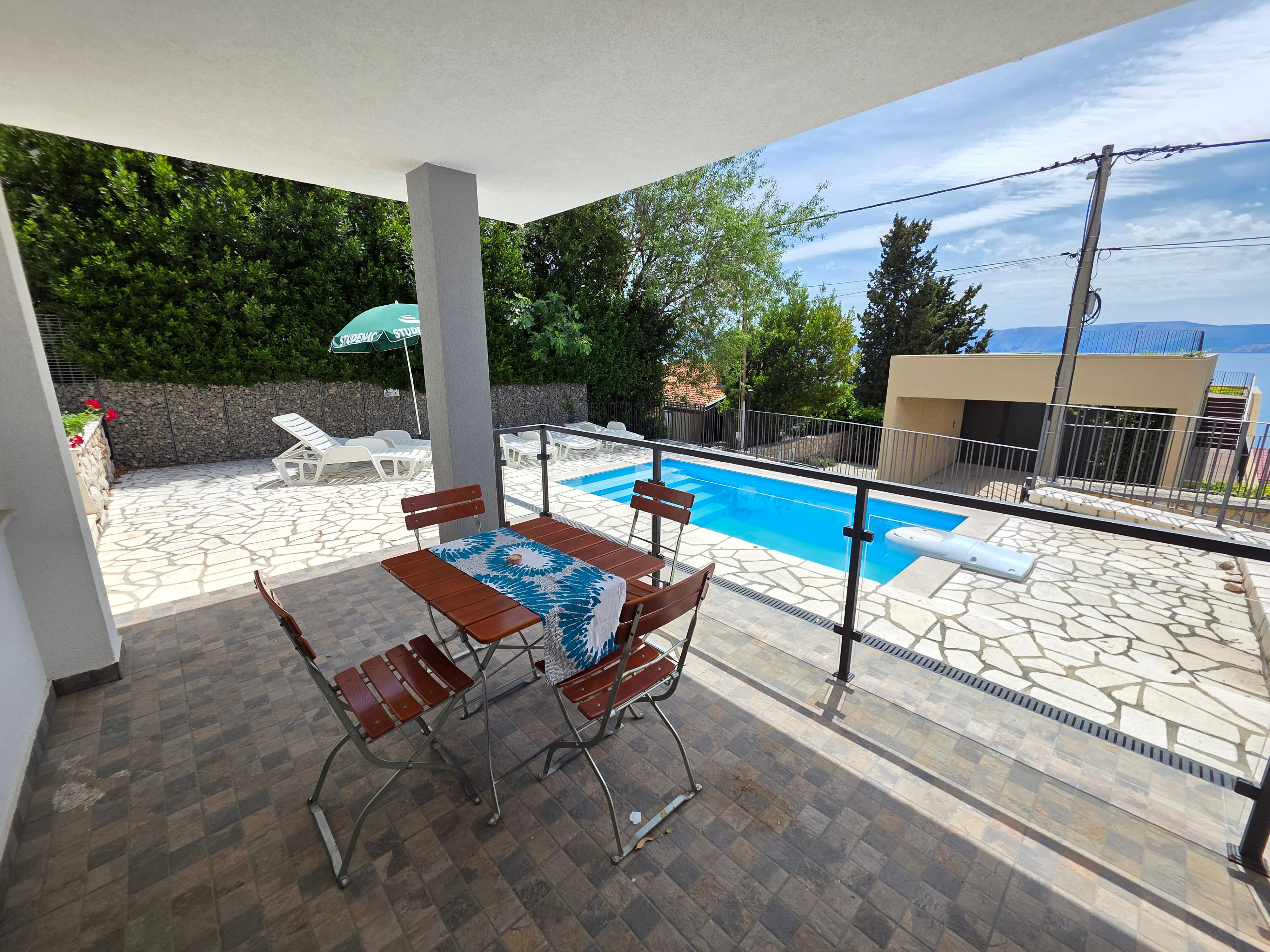 Ferienwohnung für max. 4 Personen mit Gemeinschaftspool