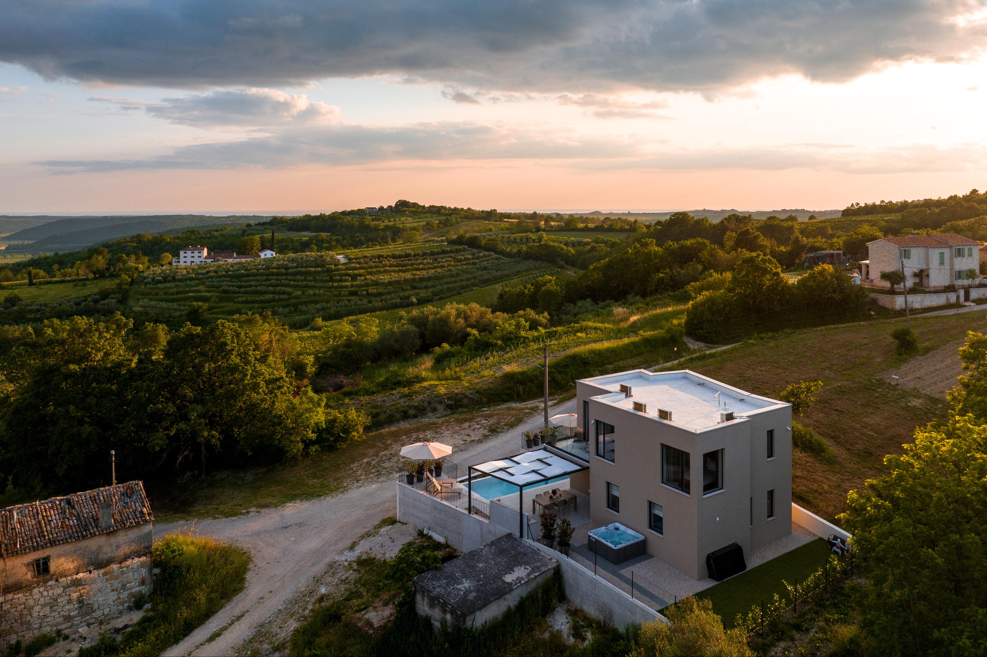 Luxusvilla mit Pool und Whirlpool in Krasica bei Buje