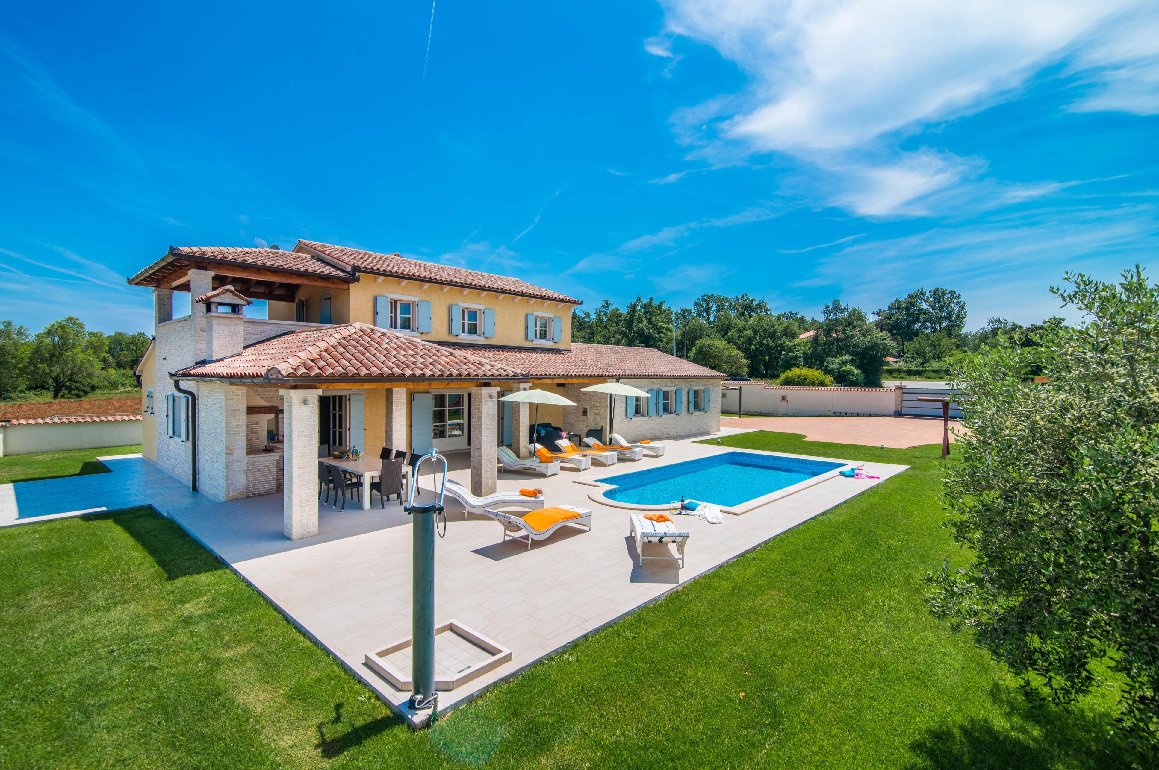 Wunderschöne Villa mit Swimmingpool bei Marcana