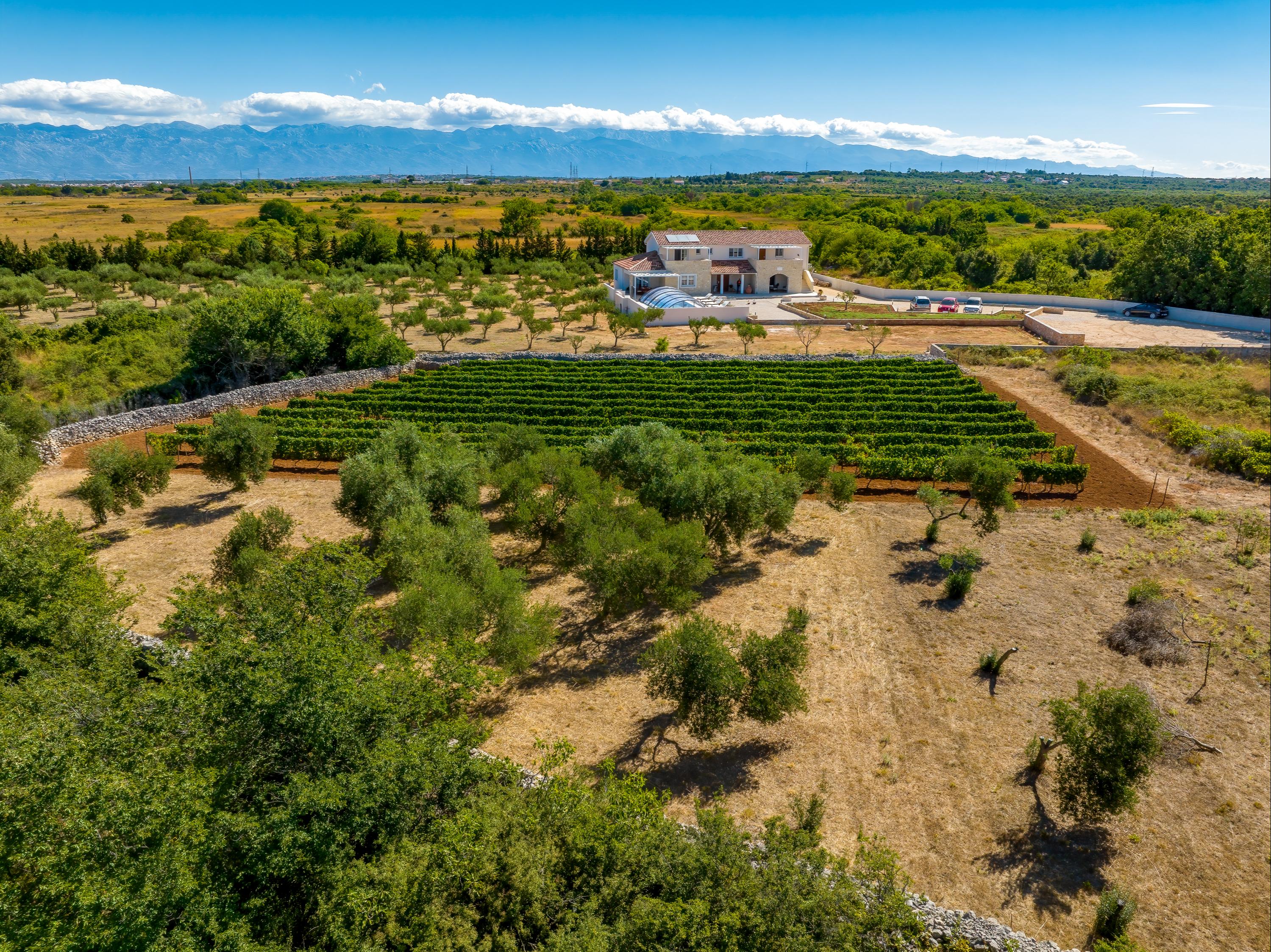 Luxusvilla mit beheiztem Pool bei Zaton