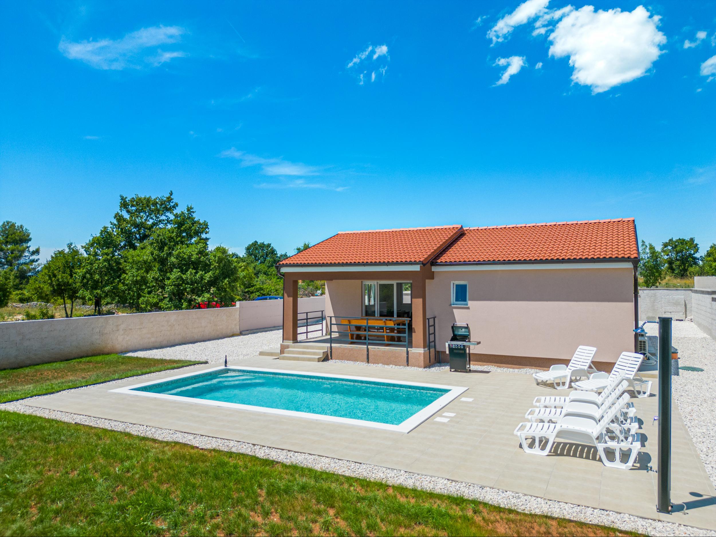 Familienvilla mit privatem Pool