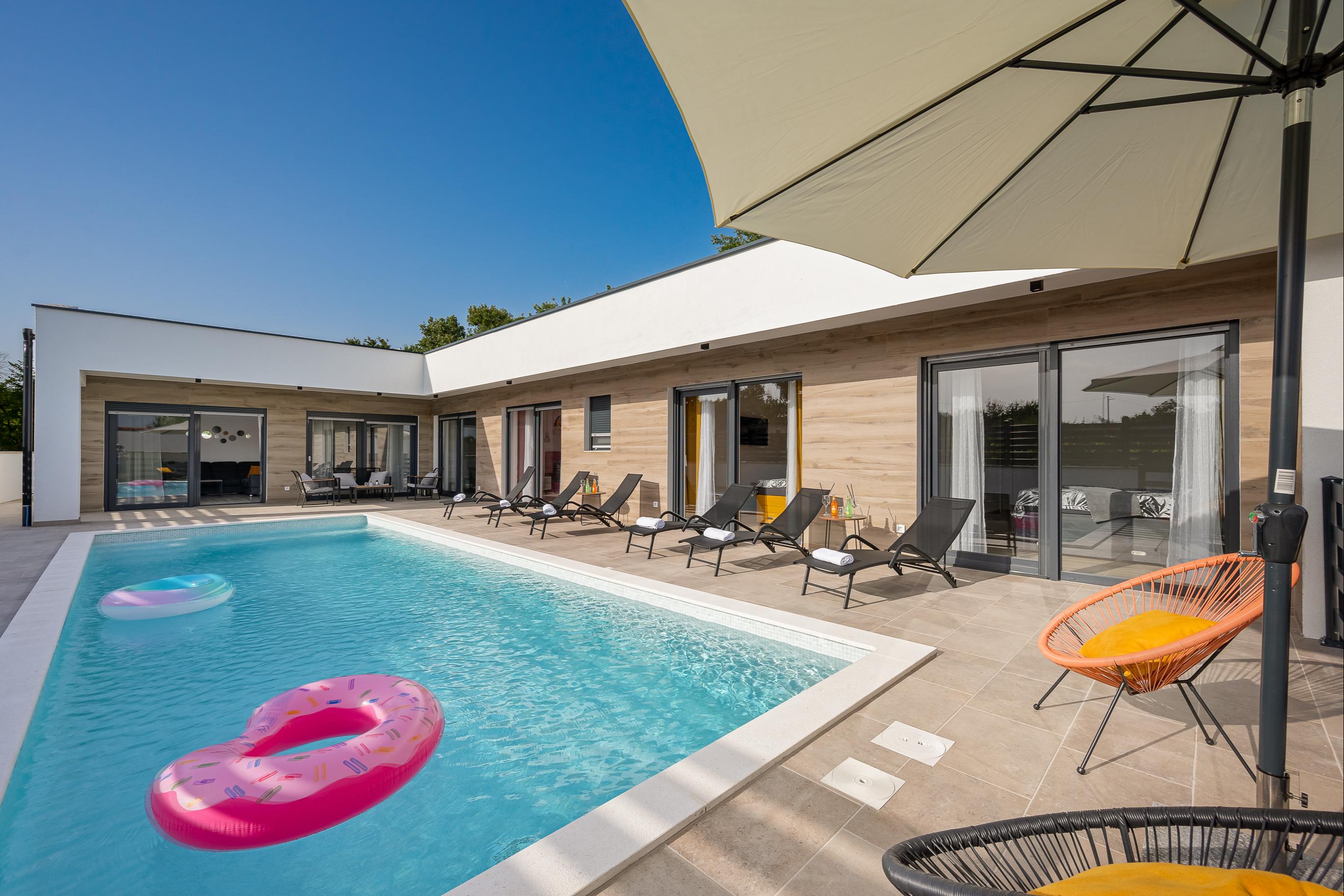 Wunderschöne Villa mit Pool in Zentralistrien