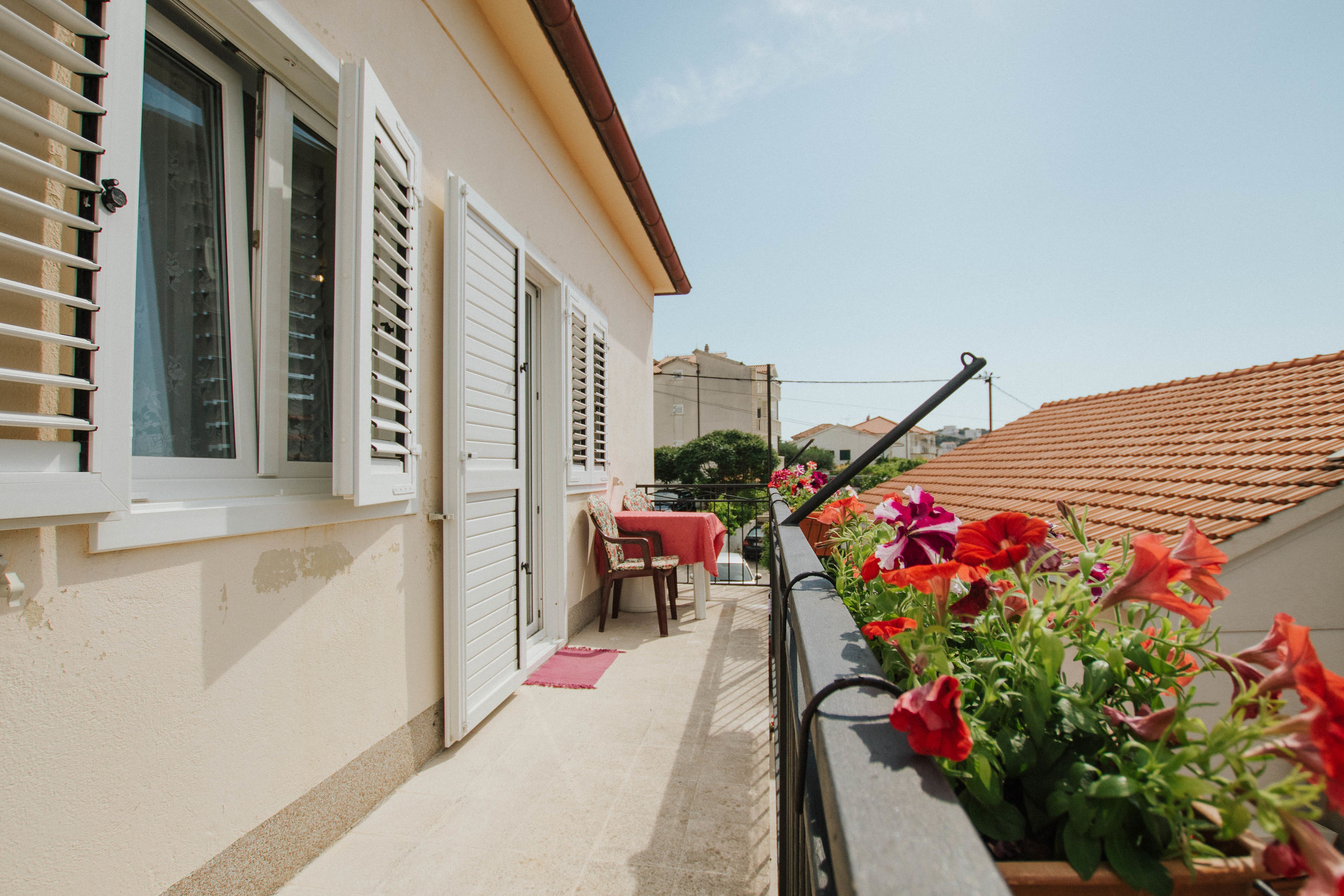 Ferienhaus mit Balkon & Meerblick