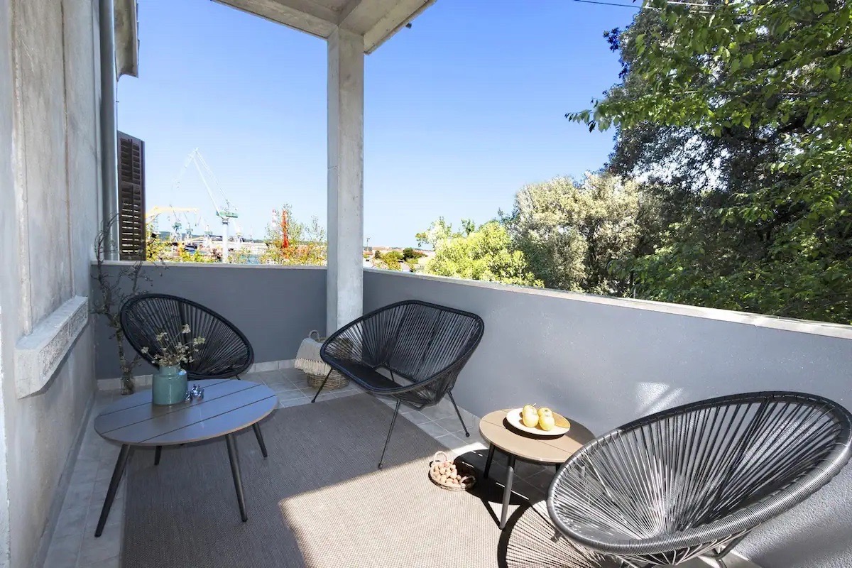 Lounge-Terrassenwohnung mit Blick auf den Hafen/Stadtzentrum