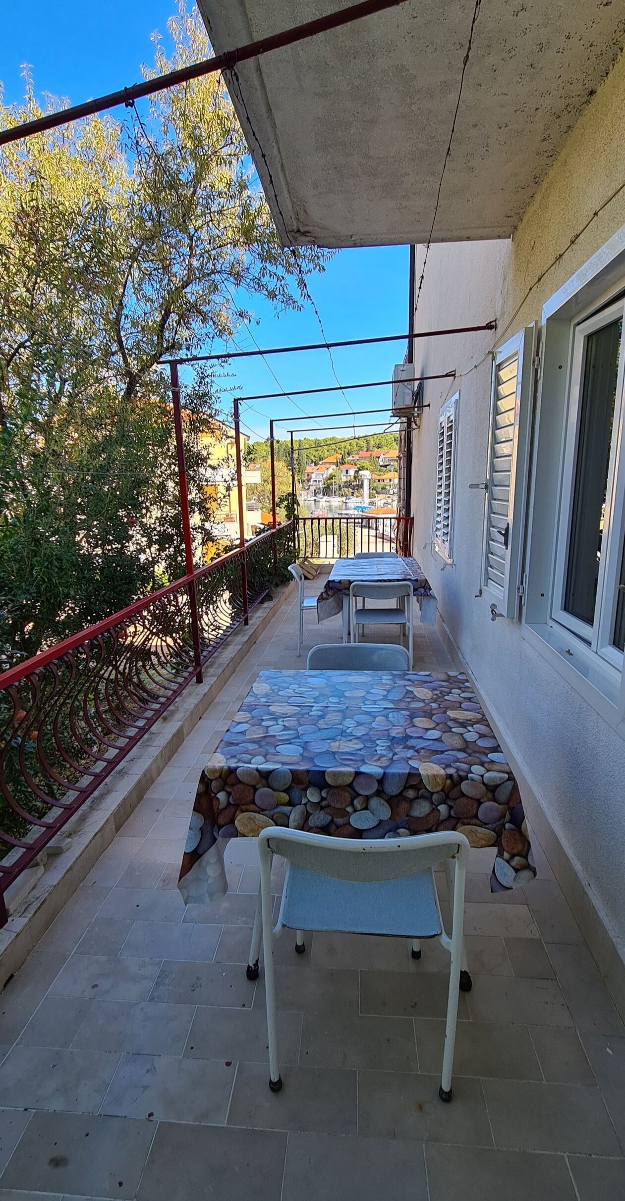 Ferienzimmer mit Balkon in Vrboska