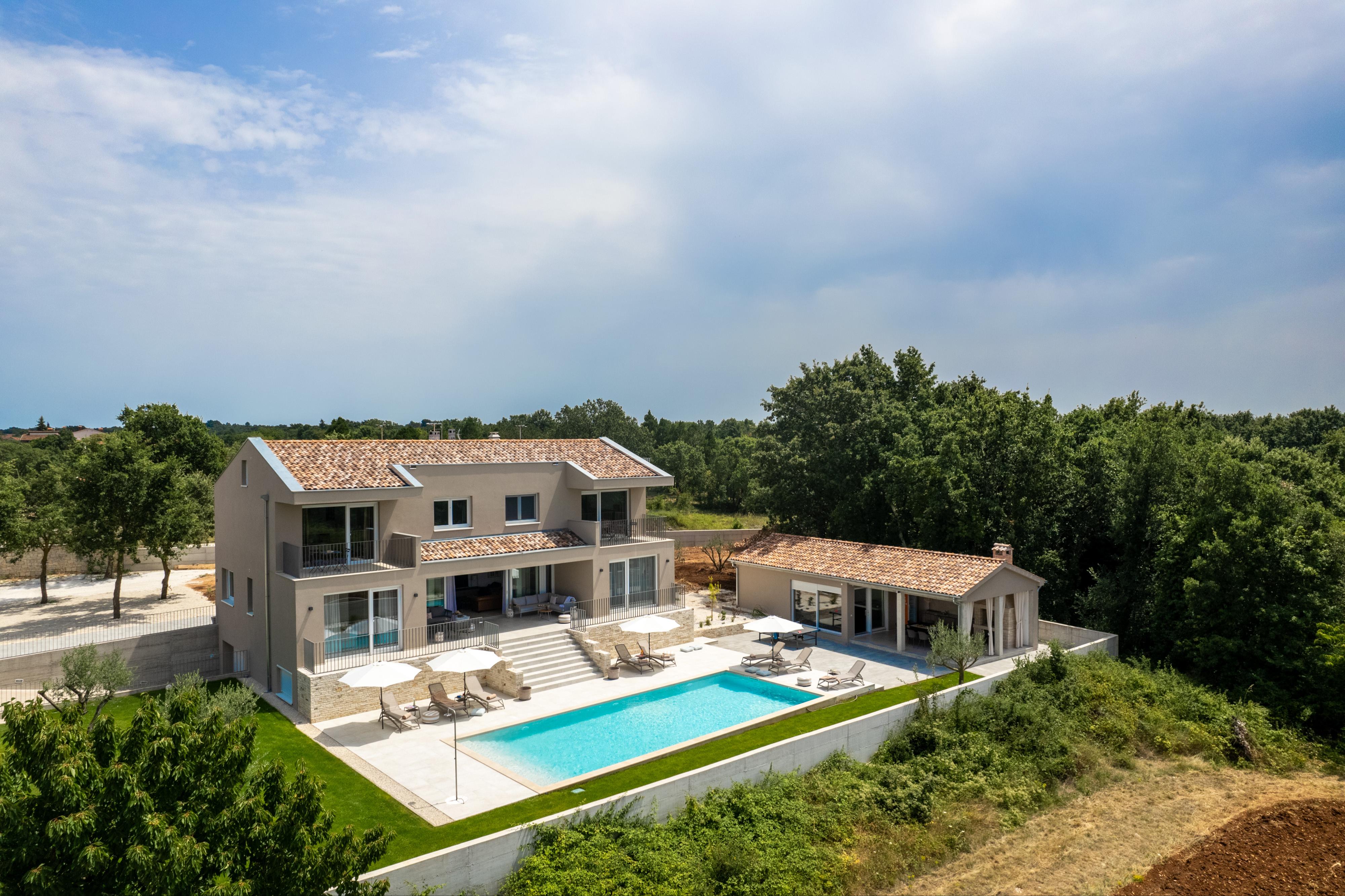 Modern eingerichtete Villa mit Pool nahe der Stadt Rovinj