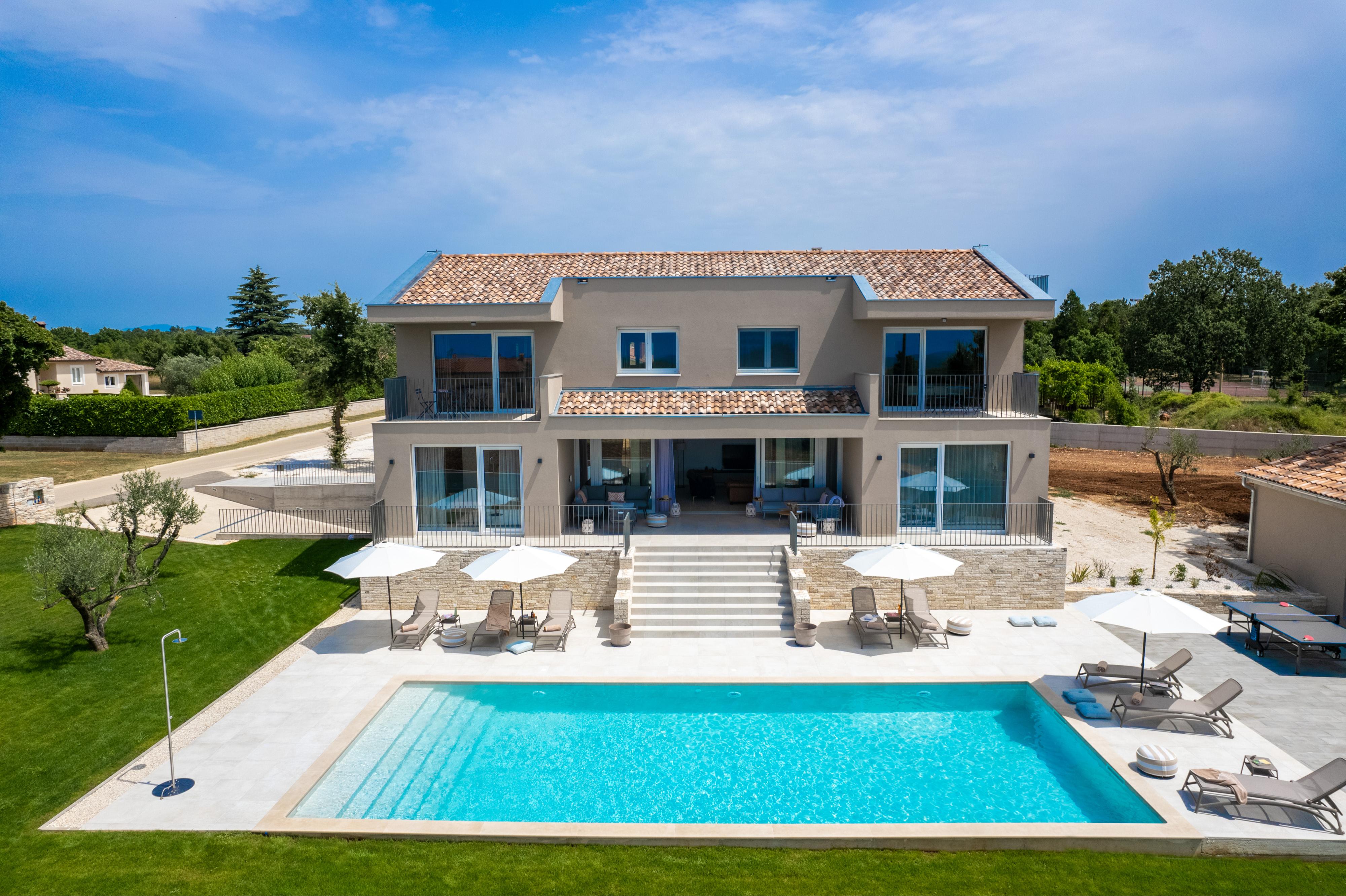 Modern eingerichtete Villa mit Pool nahe der Stadt Rovinj