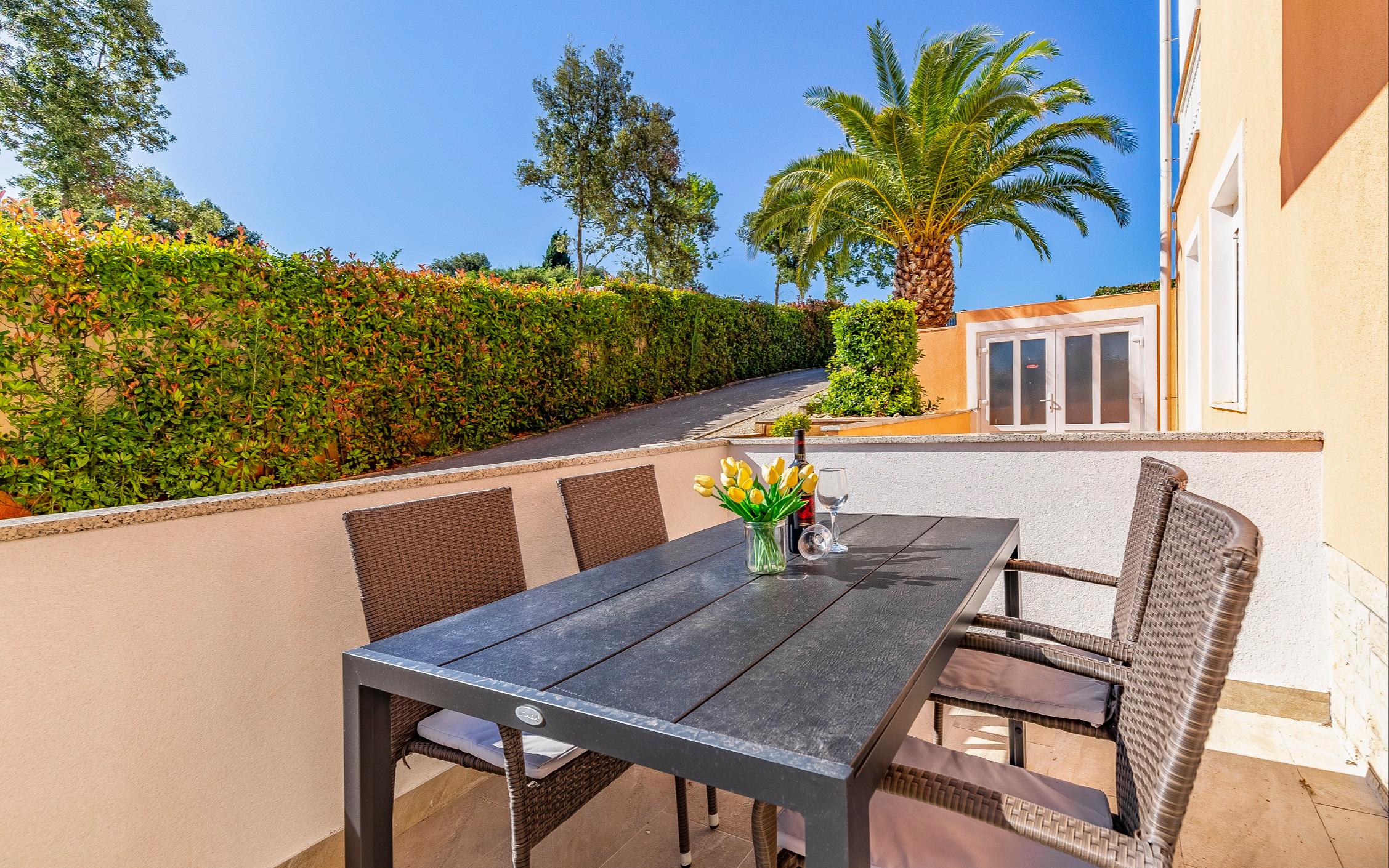 Fewo mit Terrasse & Klima in Banjole