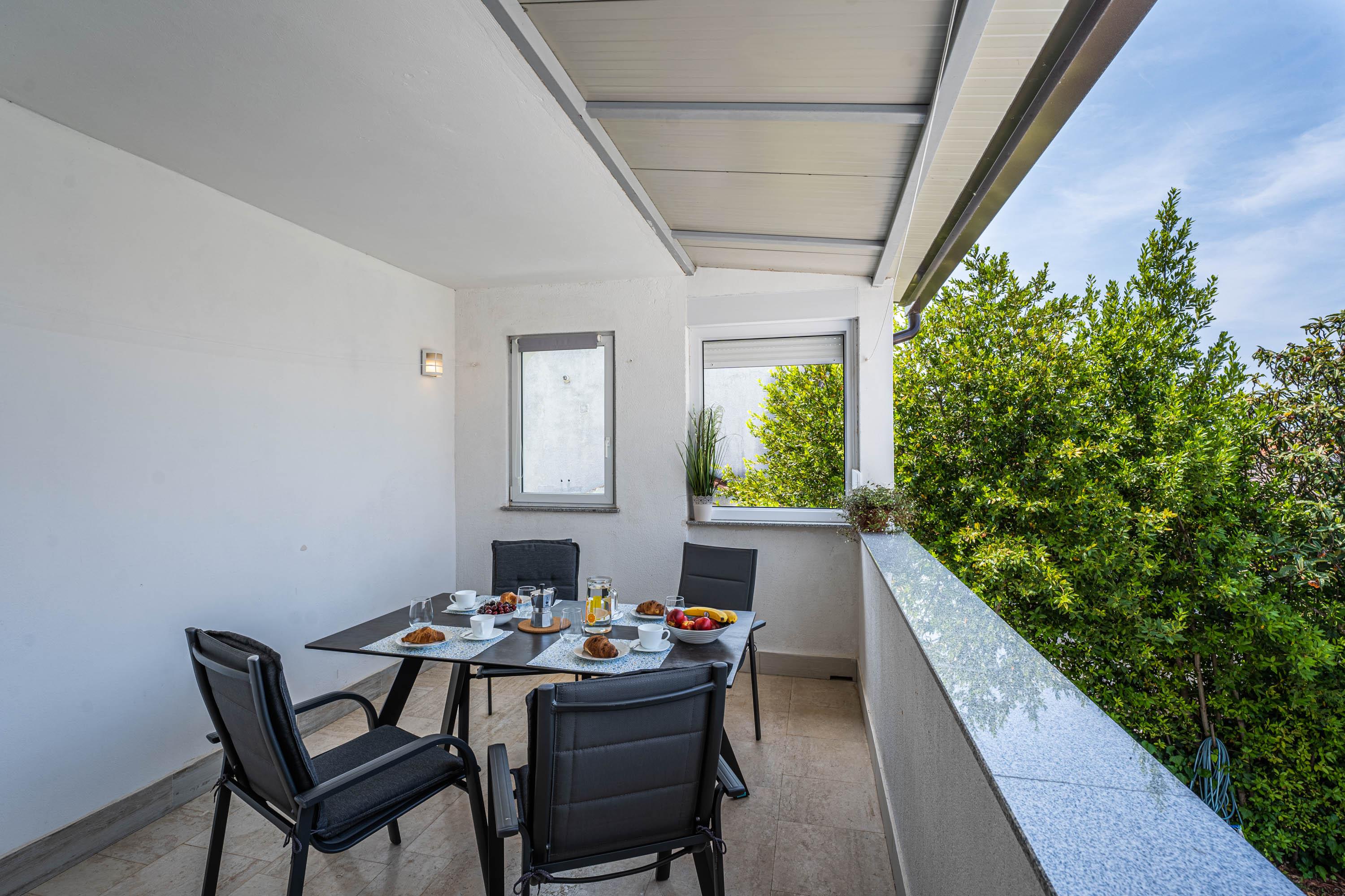 Schönes Apartament mit Klimaanlgen in Pješcana Uvala bei Pula