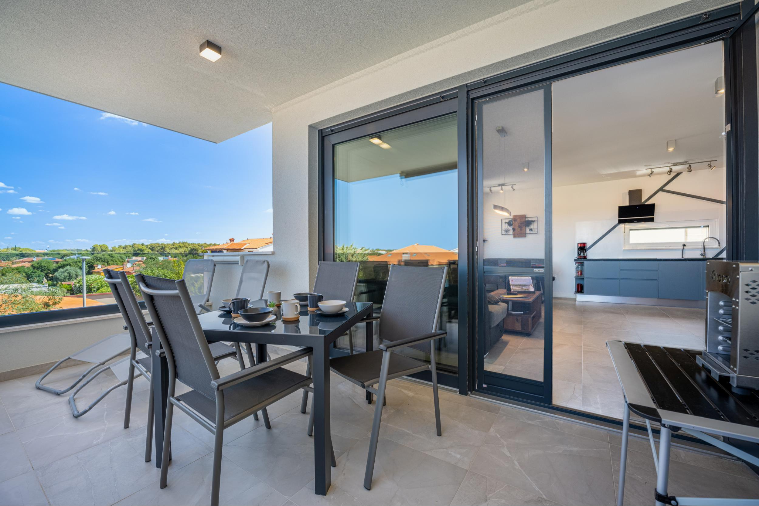 Wunderschönes Apartment mit 2 Schlafzimmern und Meerblick