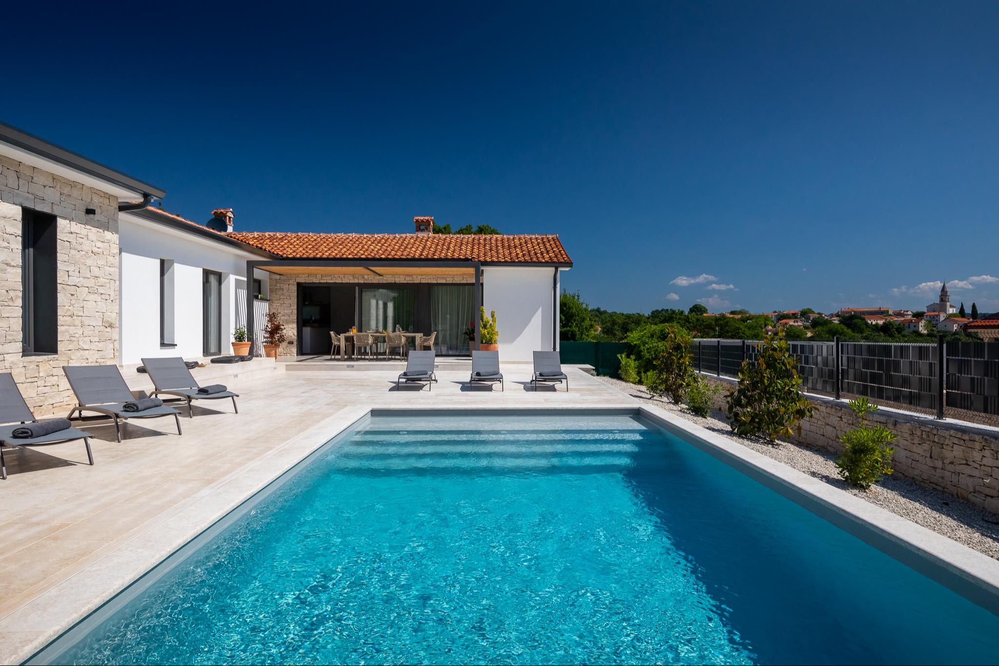 Moderne Villa mit 3 Schlafzimmern und Pool in Istrien