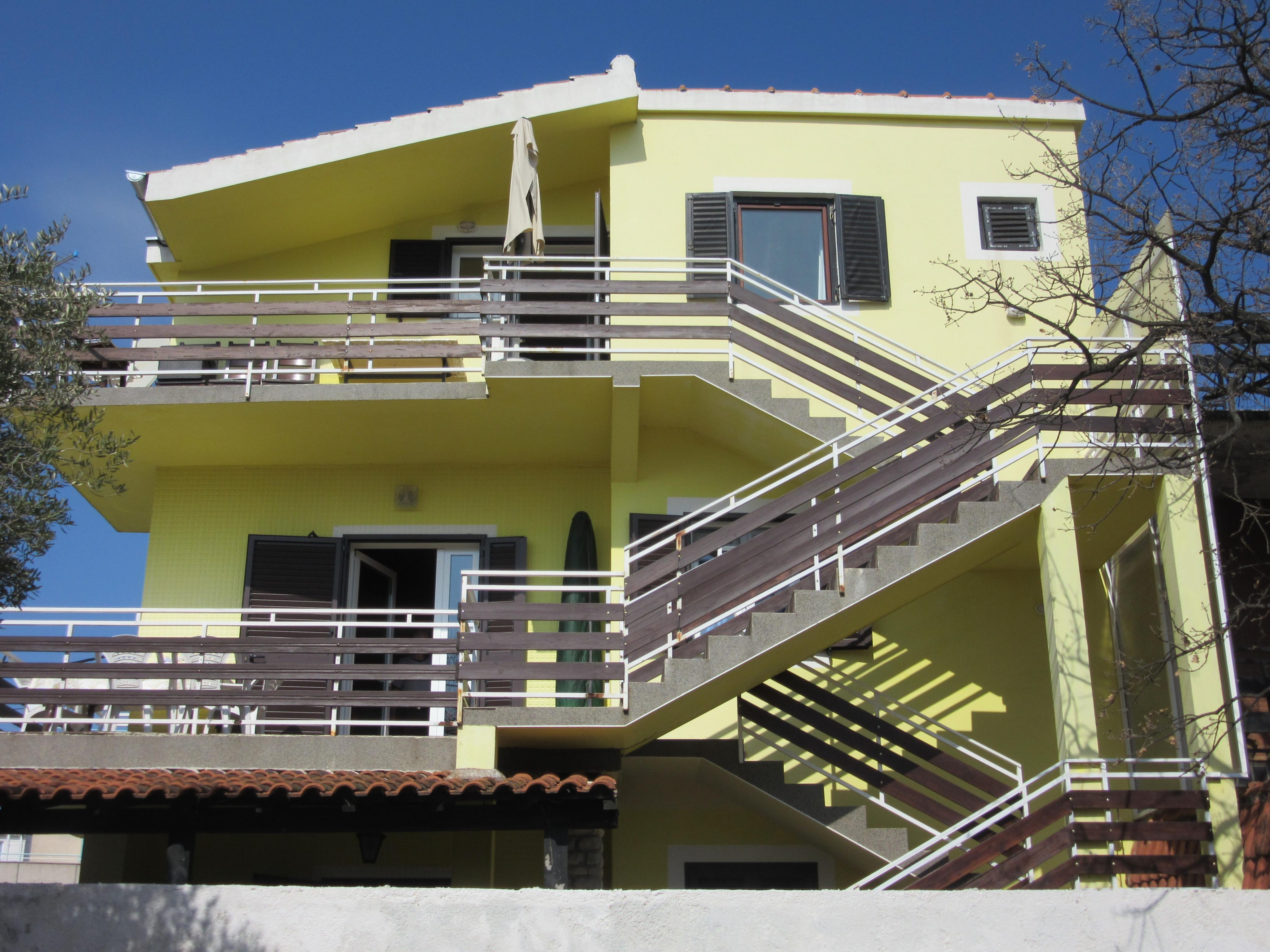 Strandnahe Fewo mit Terrasse