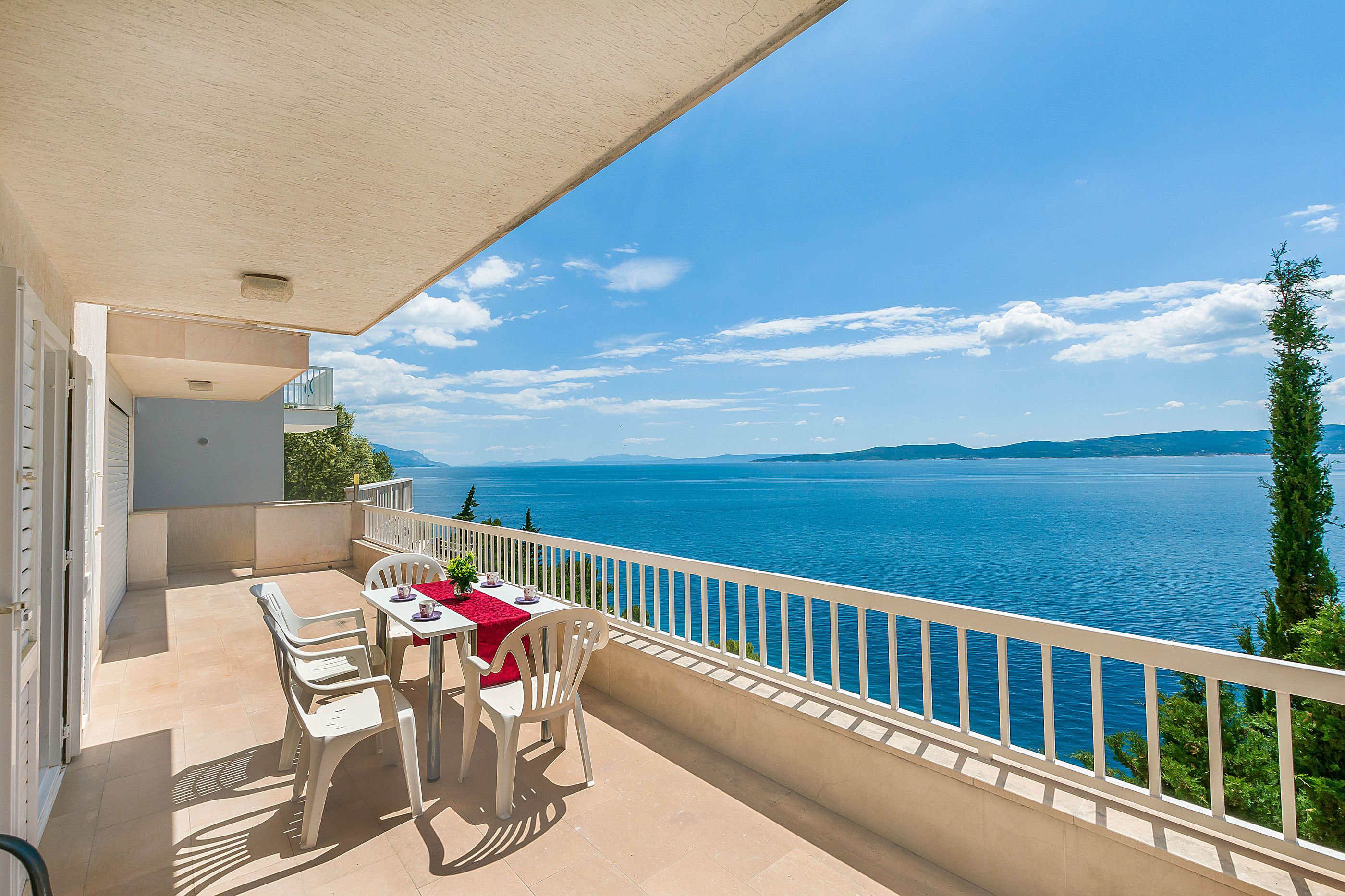 Apartment mit 2 Schlafzimmer und Meeresausblick