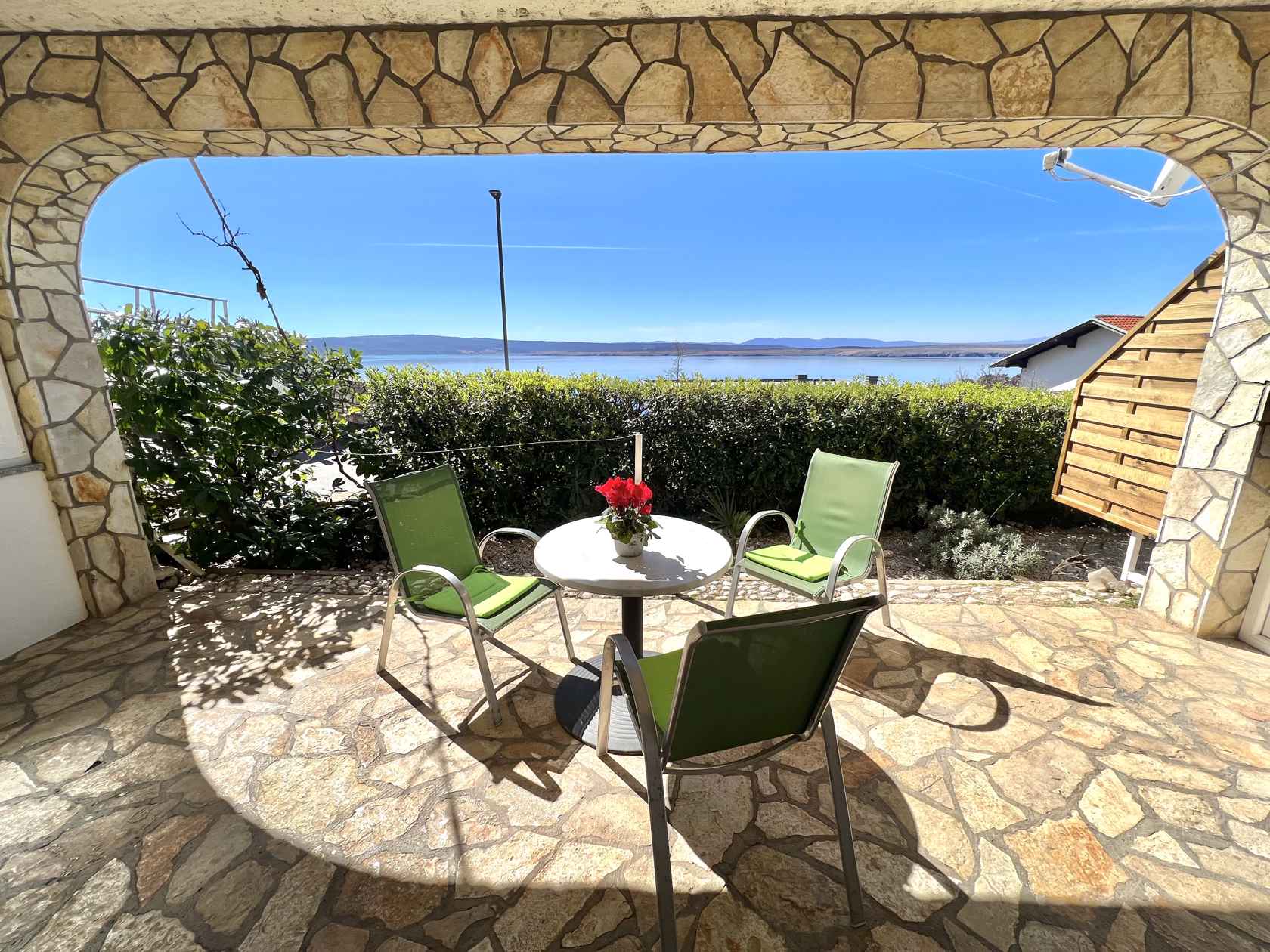 Strandnahes Studio-Apartment mit Terrasse