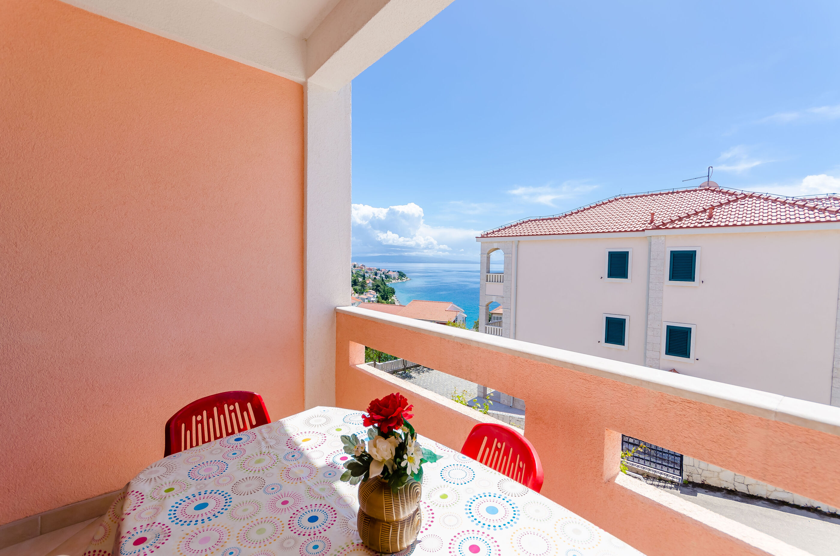 Apartment mit 2 Schlafzimmer und Meeresausblick
