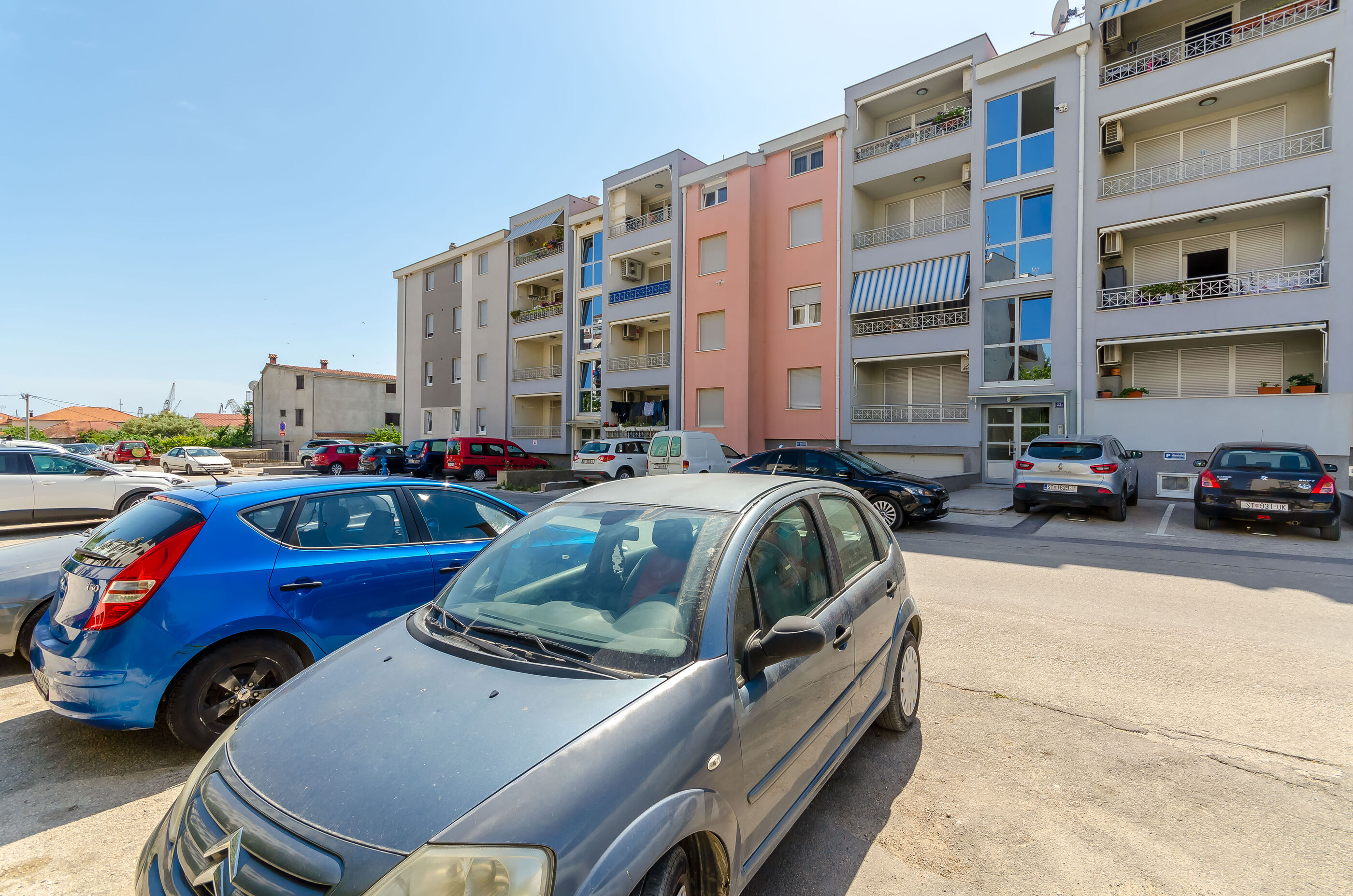 Apartment mit 2 Schlafzimmer Wlan und Klima