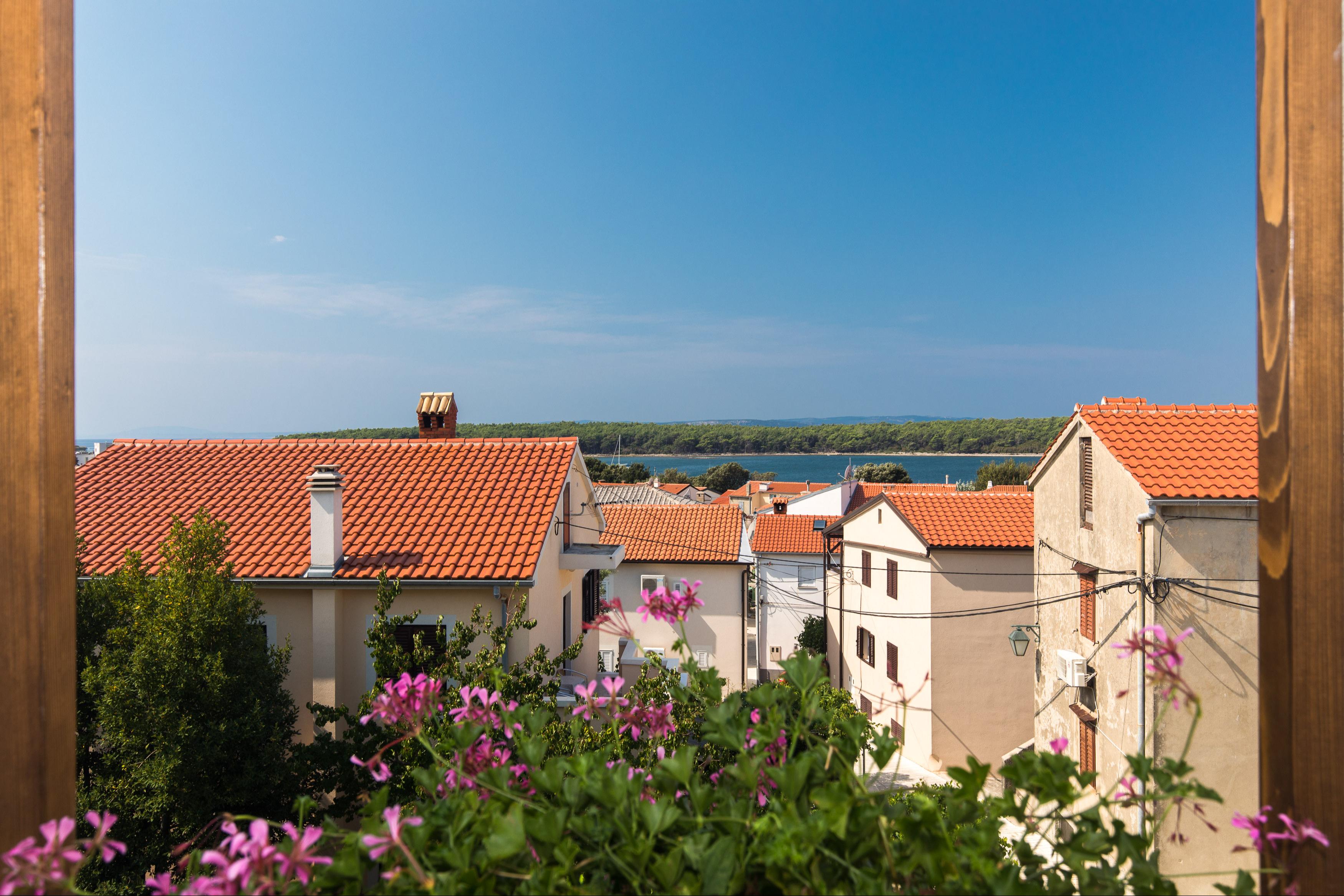 Apartment mit Meerblick und Parkplatz im Stadtzentrum