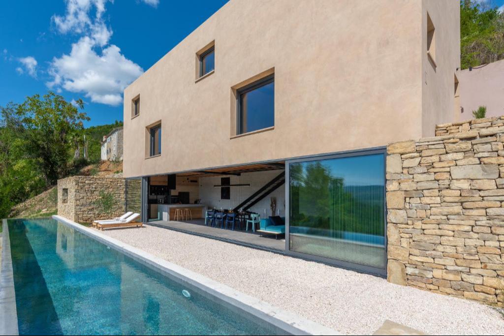 Luxuriöse Villa mit zauberhafter Aussicht