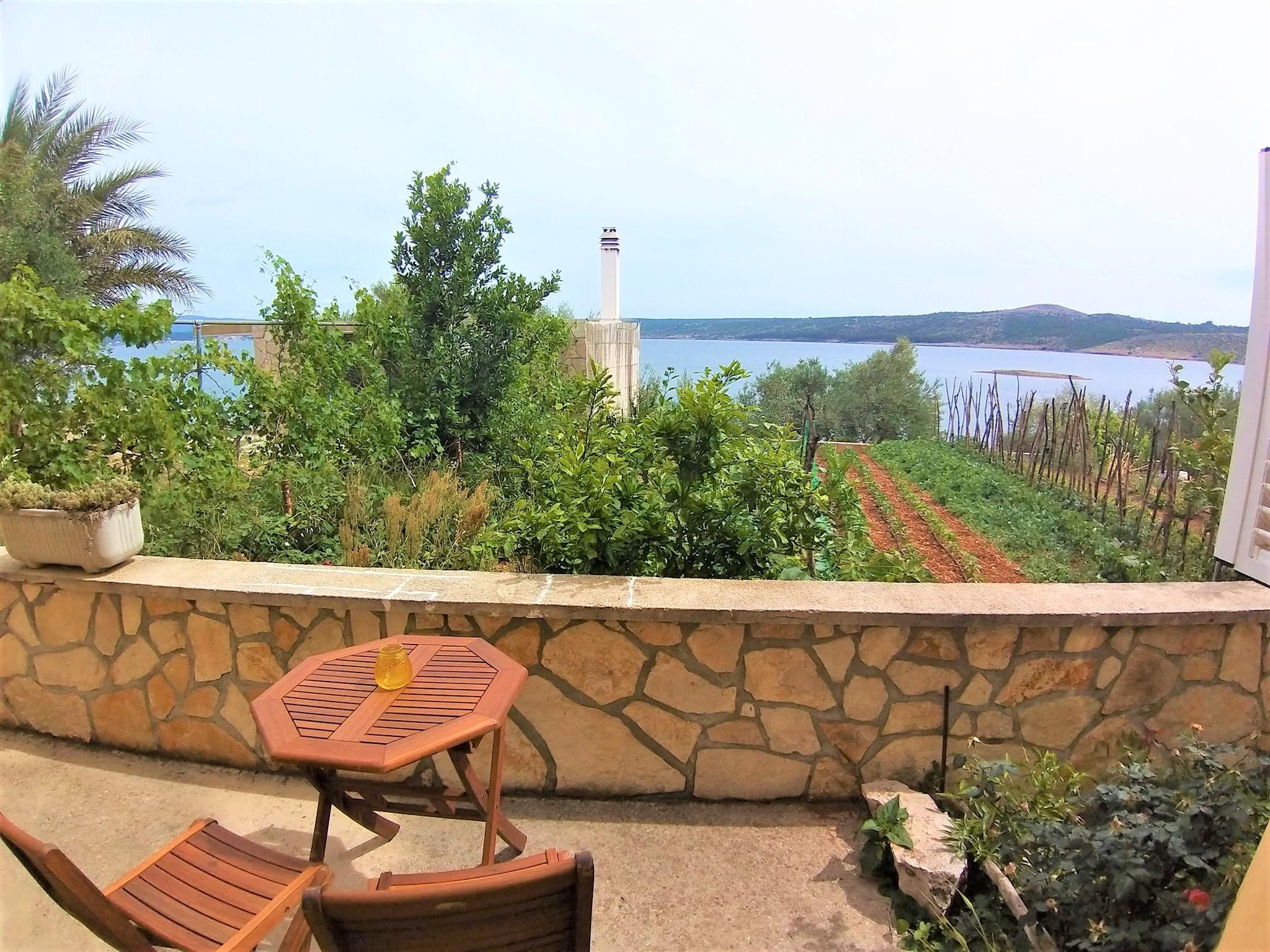 FeWo mit Panoramablick auf das Meer in Posedarje