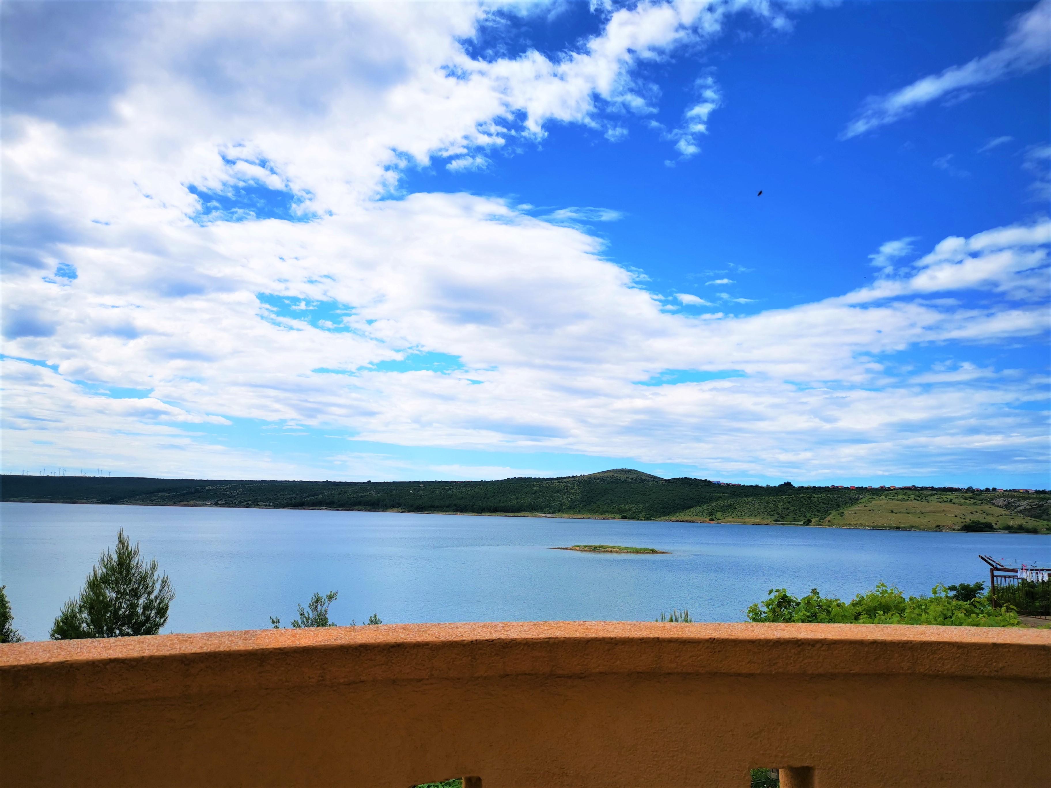 FeWo mit Panoramablick auf das Meer