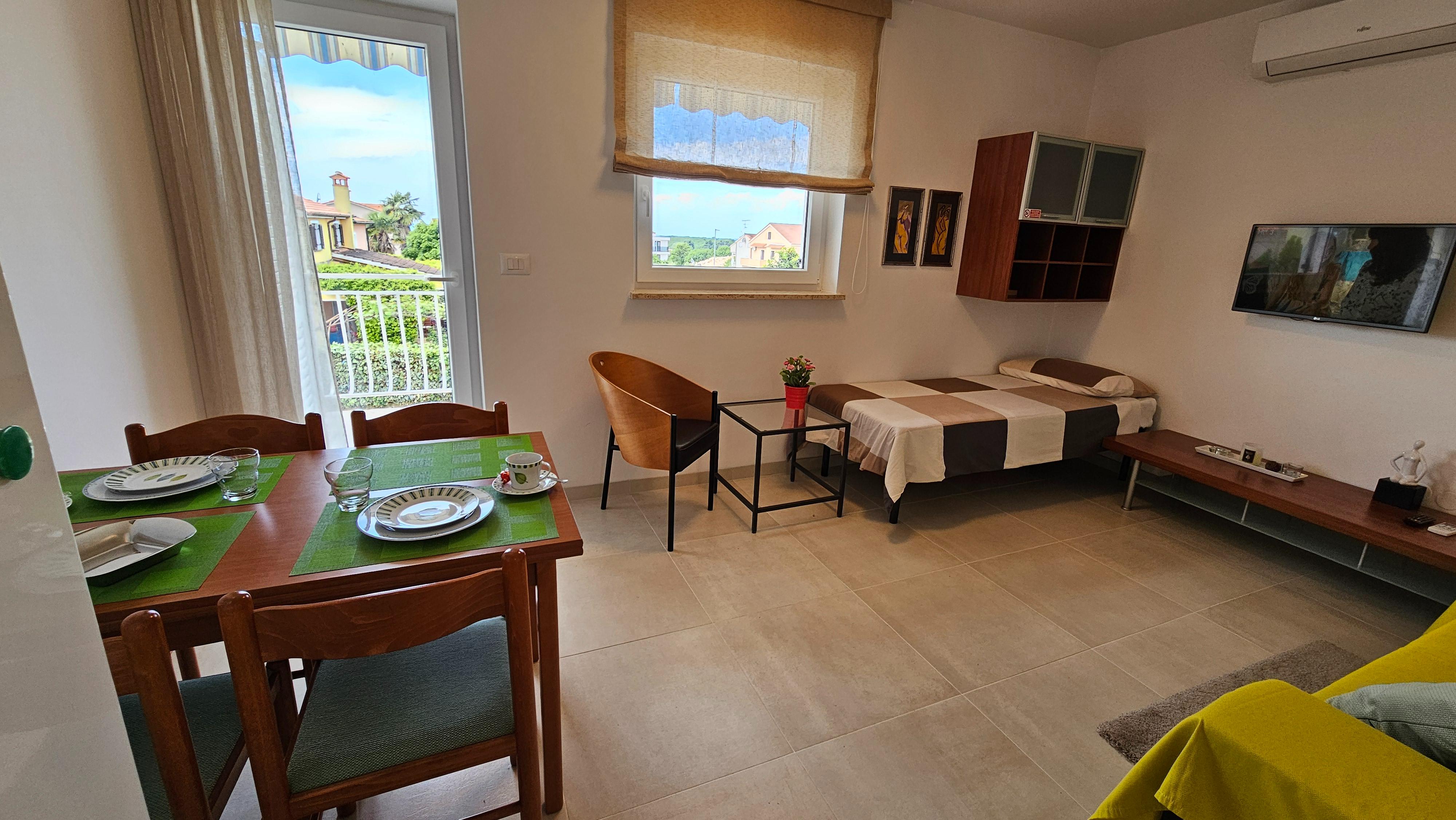 Ferienwohnung für 3 Personen mit schönen Balkon