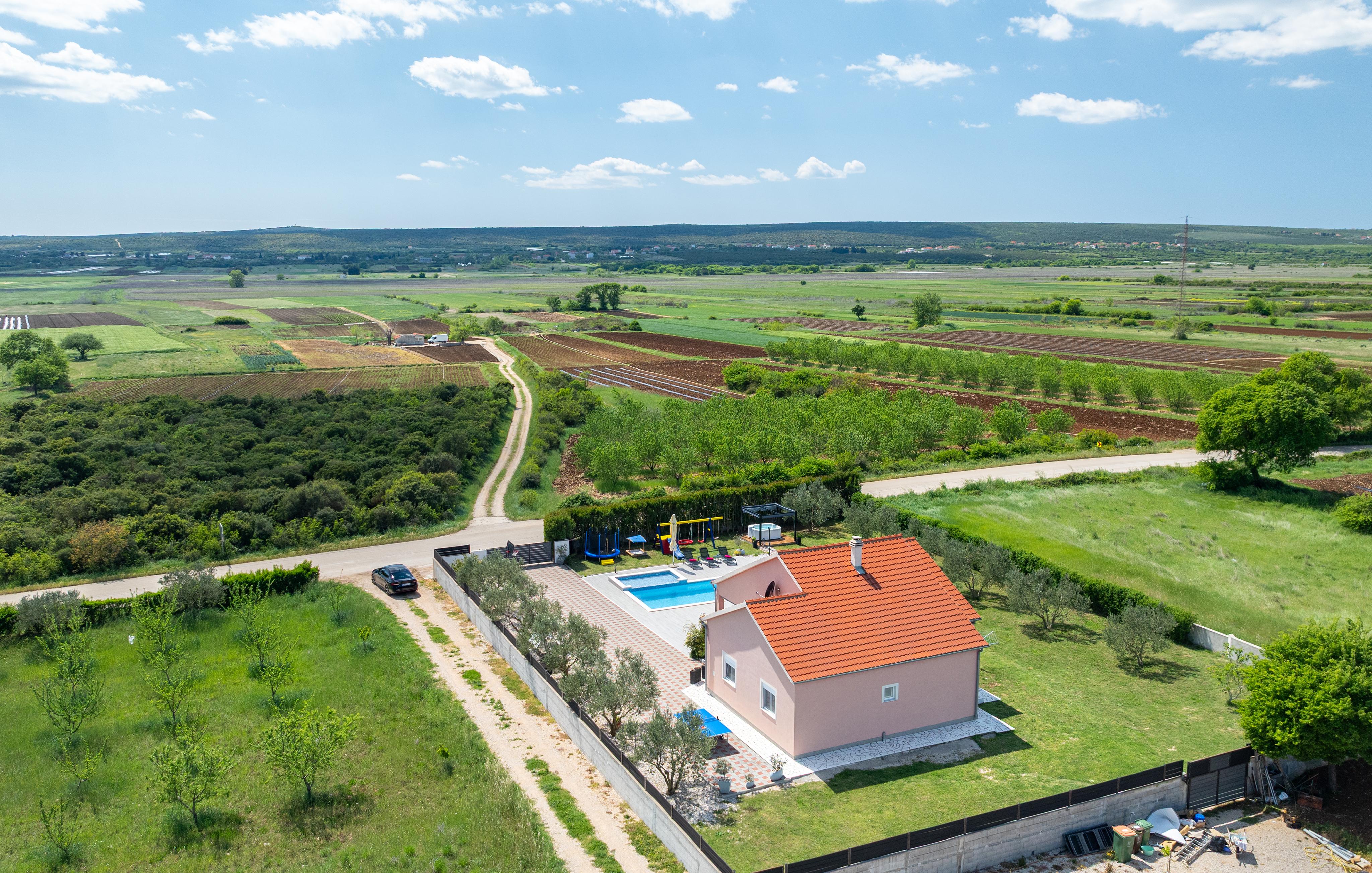 Bezaubernde Villa mit Pool