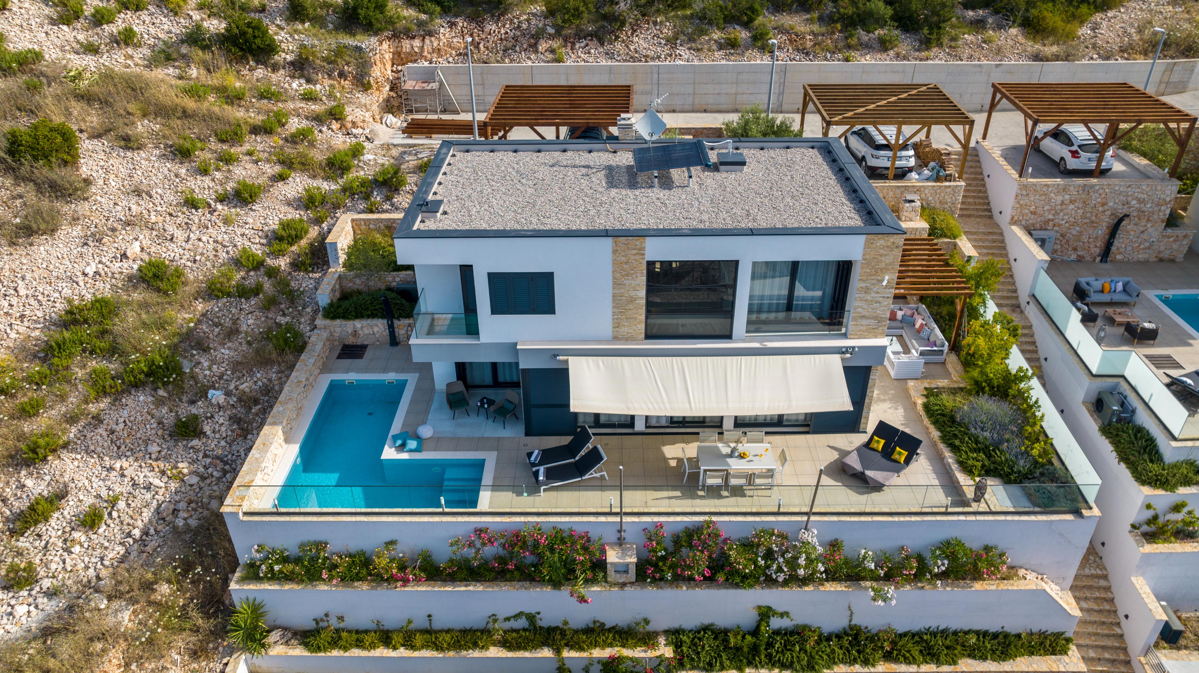 Entspannungsvilla mit Pool+Whirlpool und Traumblick