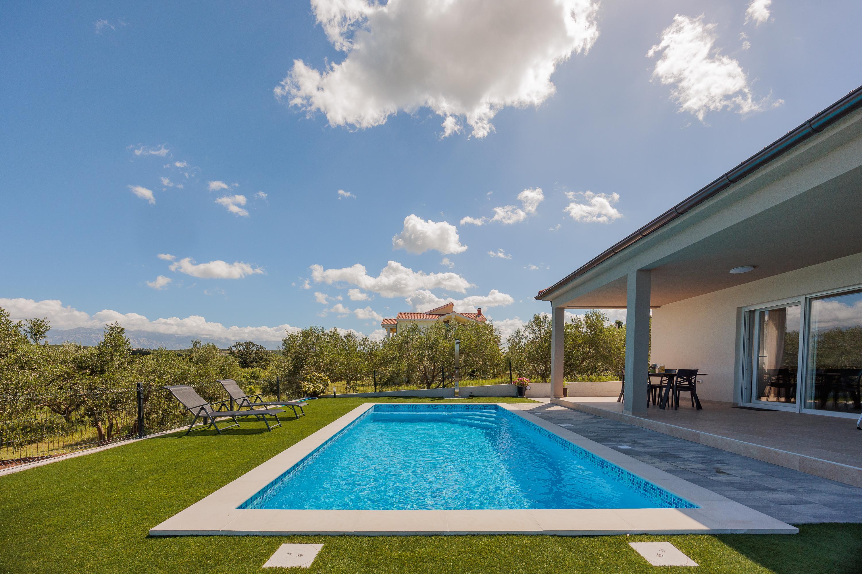 Charmantes Ferienhaus mit Pool