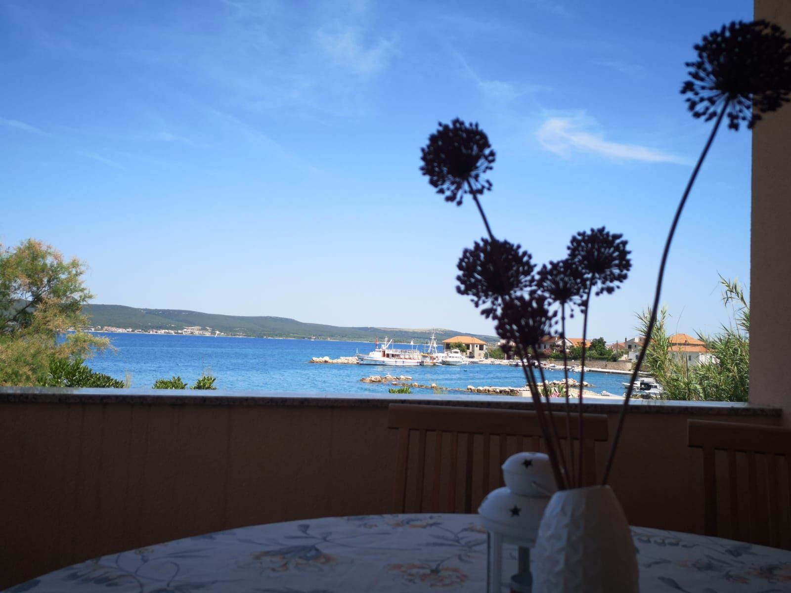Wohnung mit Blick aufs Meer, ausgestattet mit Satelite TV, Wi-FI 