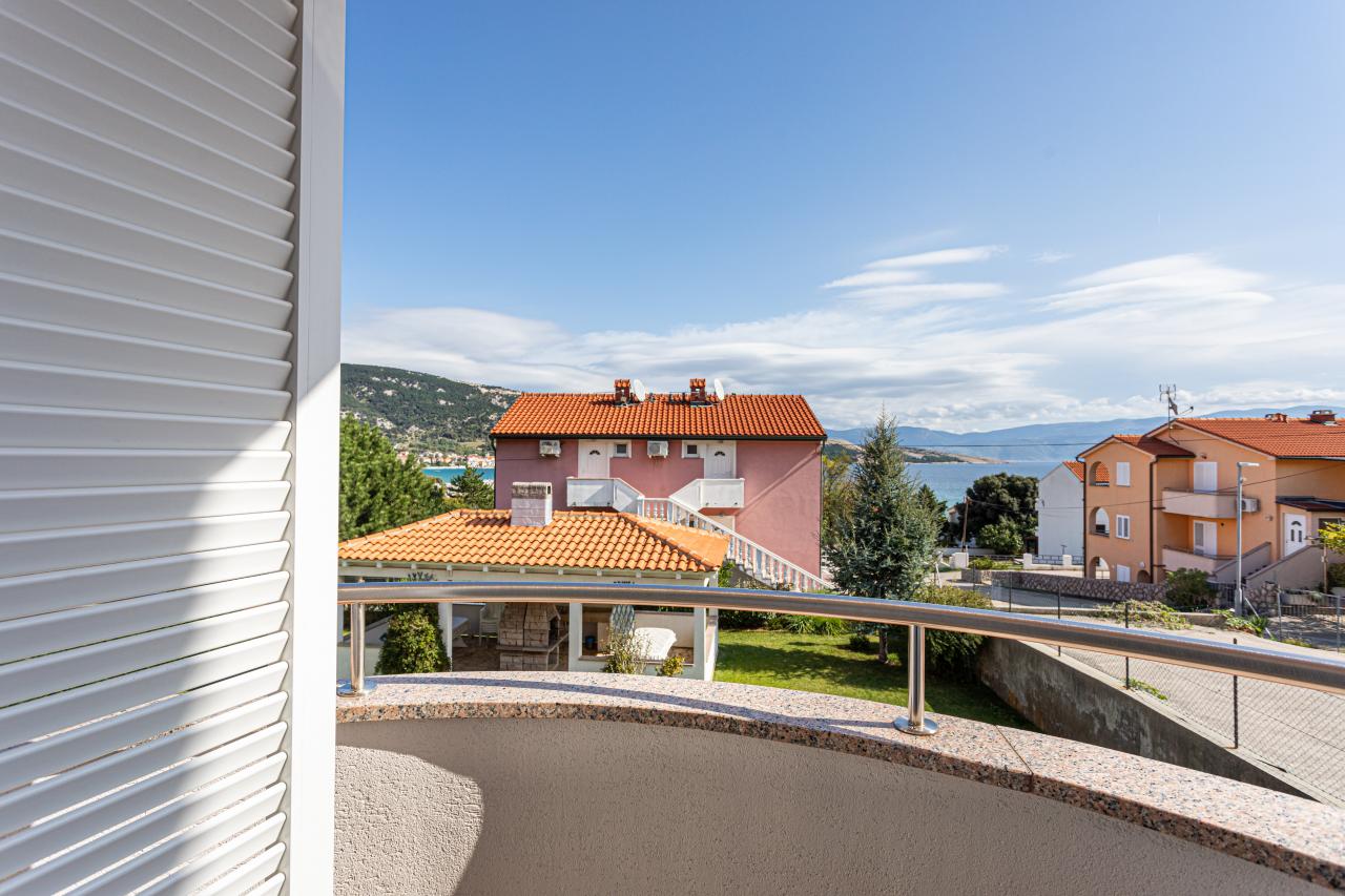 Unterkunft mit Blick auf das Meer - nur ca. 150 m vom Kieselstrand