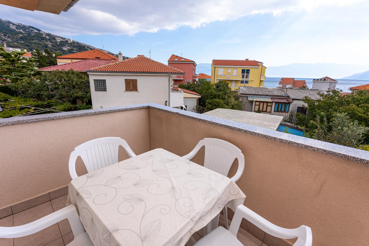 Fewo in Baska - Strand (200m) und Zentrum (100m)
