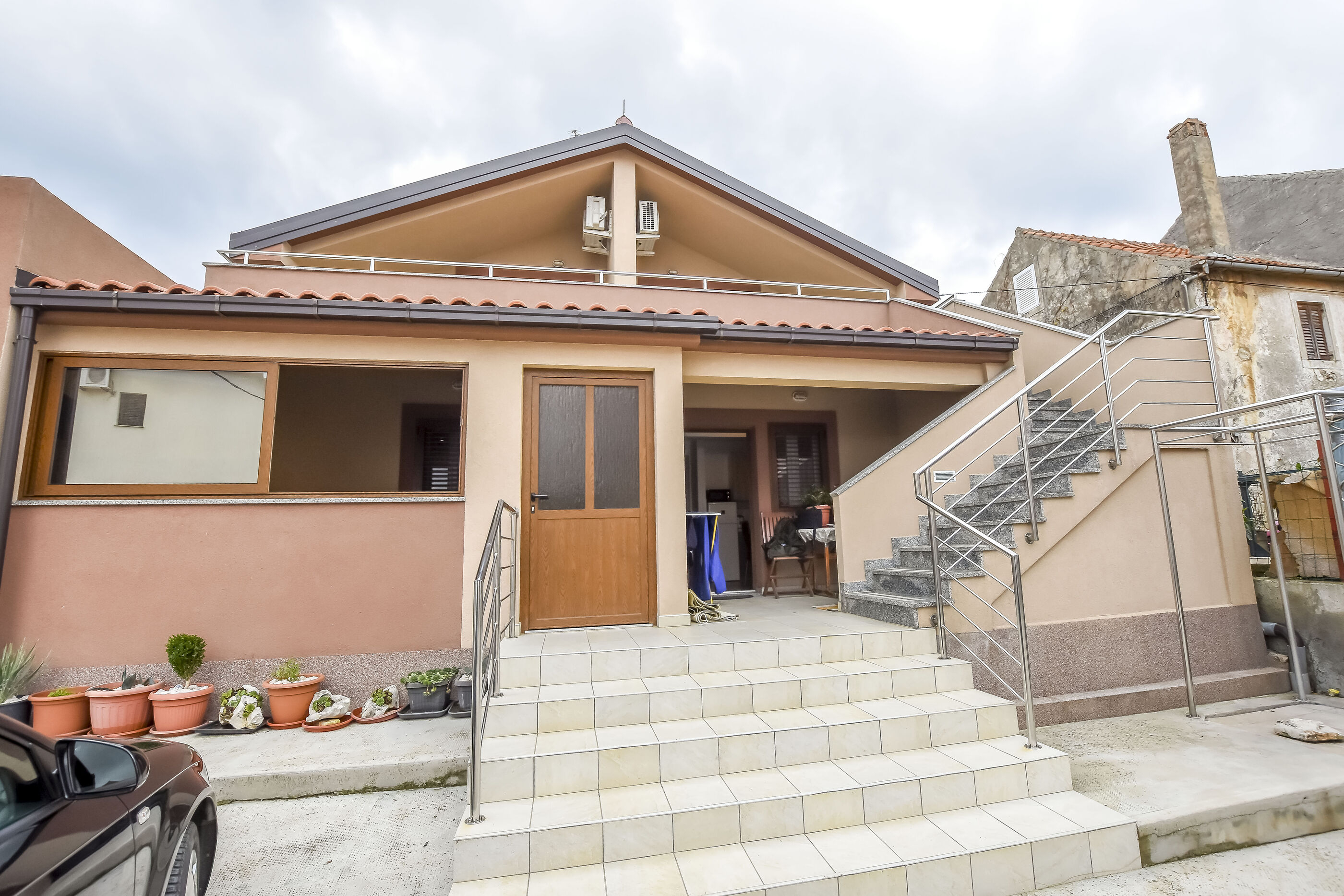 Wohnung mit Balkon auf der Insel Pašman
