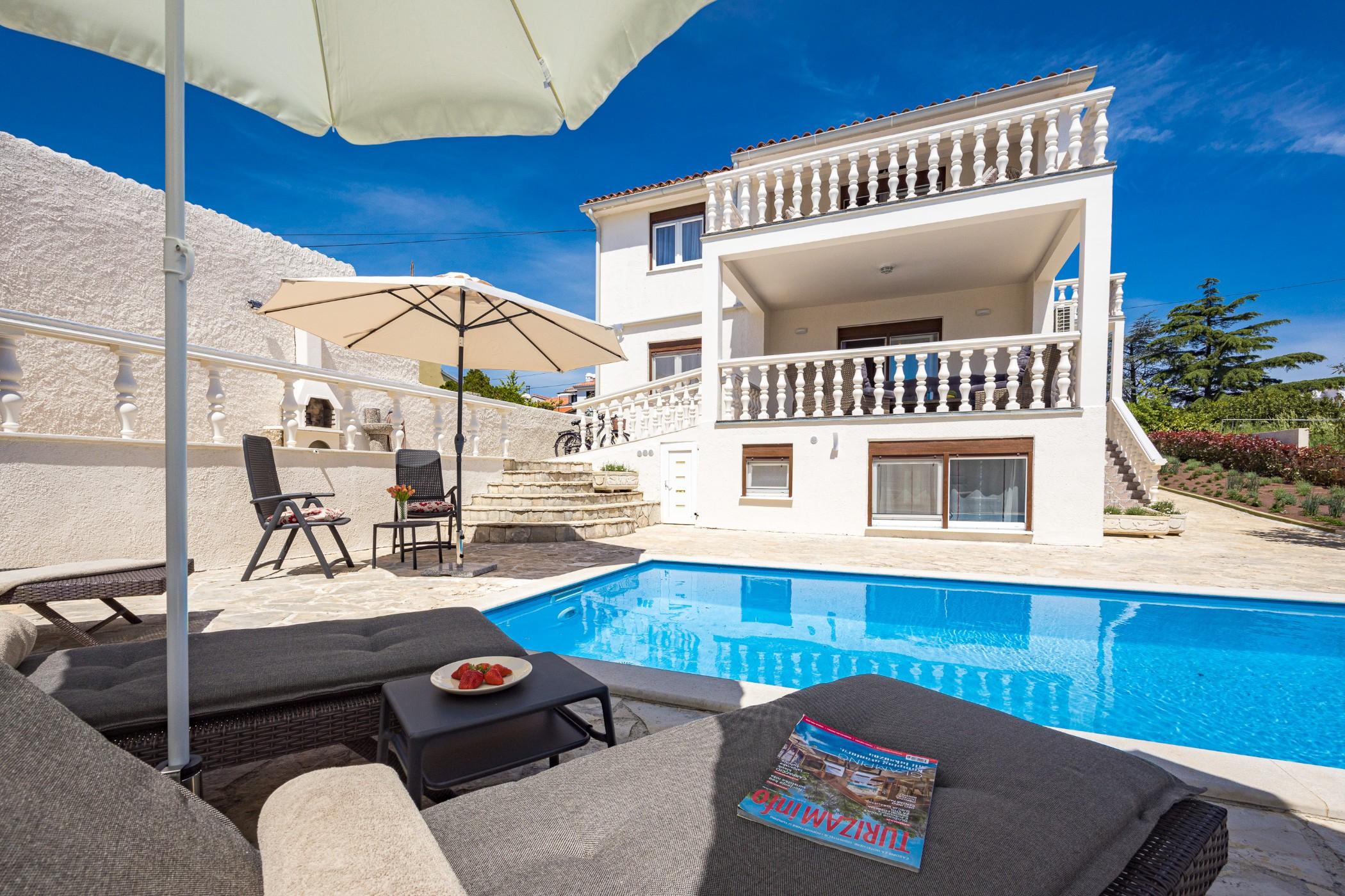 Hübsche Villa mit Swimmingpool im Ortsteil Regi von Medulin