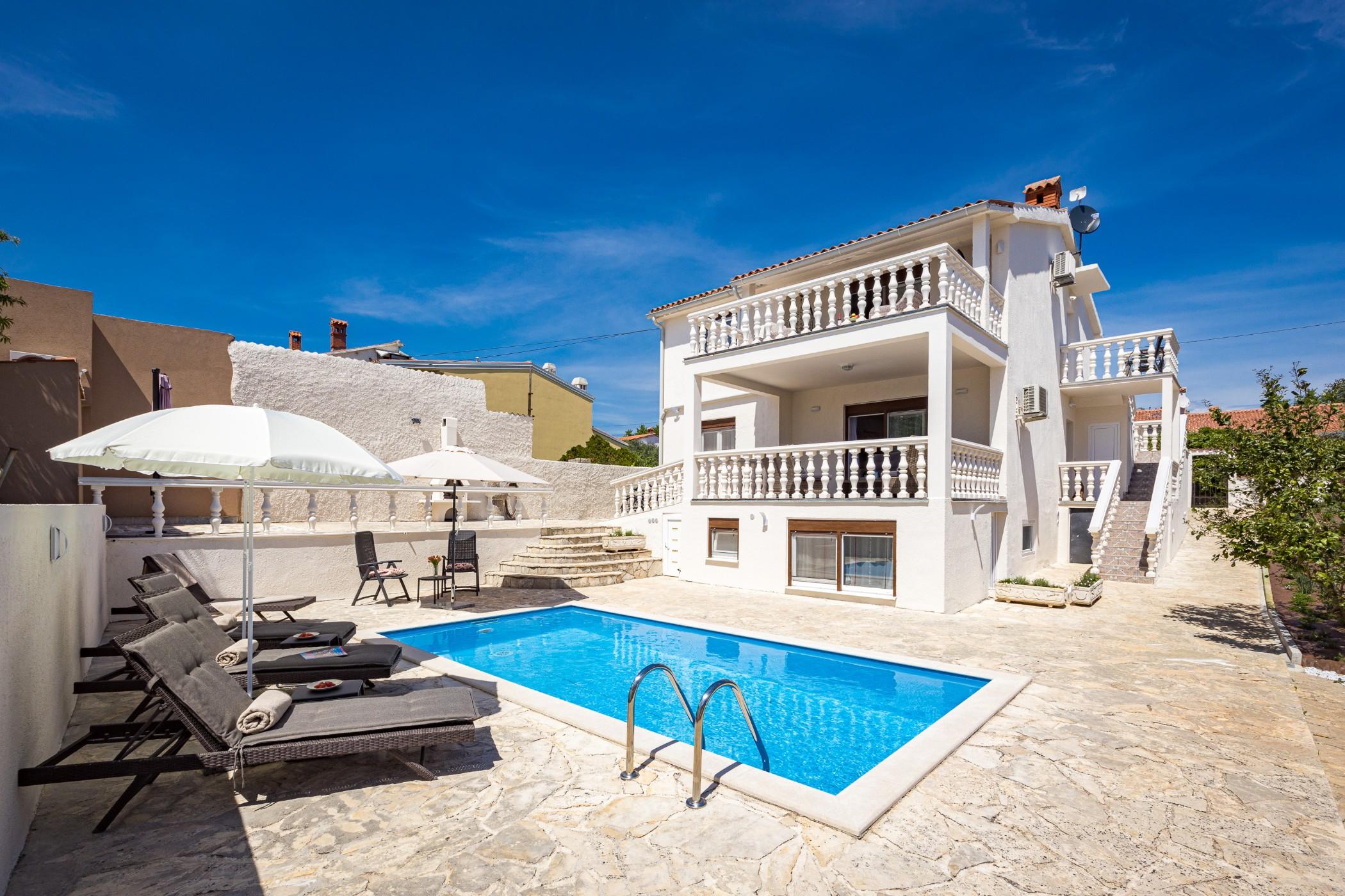 Hübsche Villa mit Swimmingpool im Ortsteil Regi von Medulin