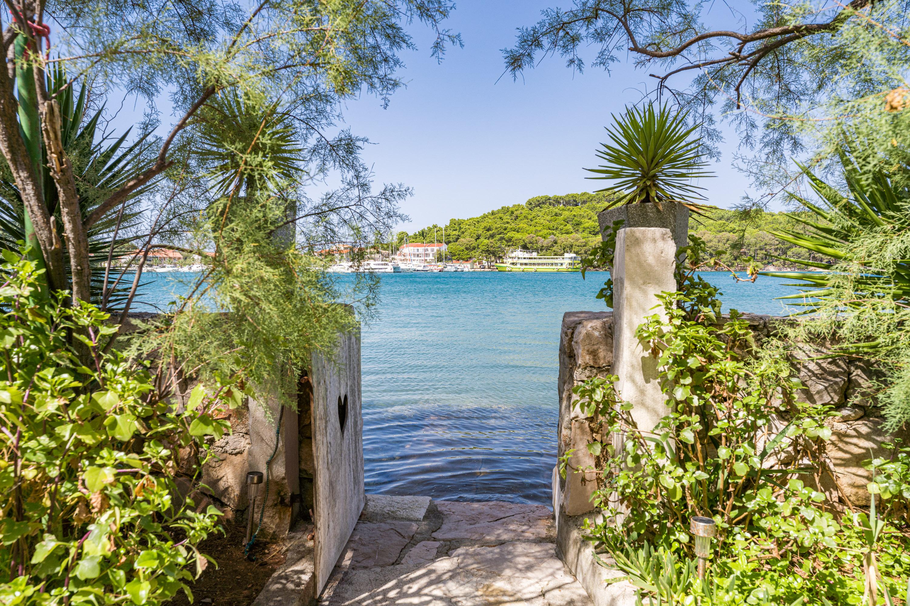 Traumhafte Ferienwohnung direkt am Meer - Insel Ugljan