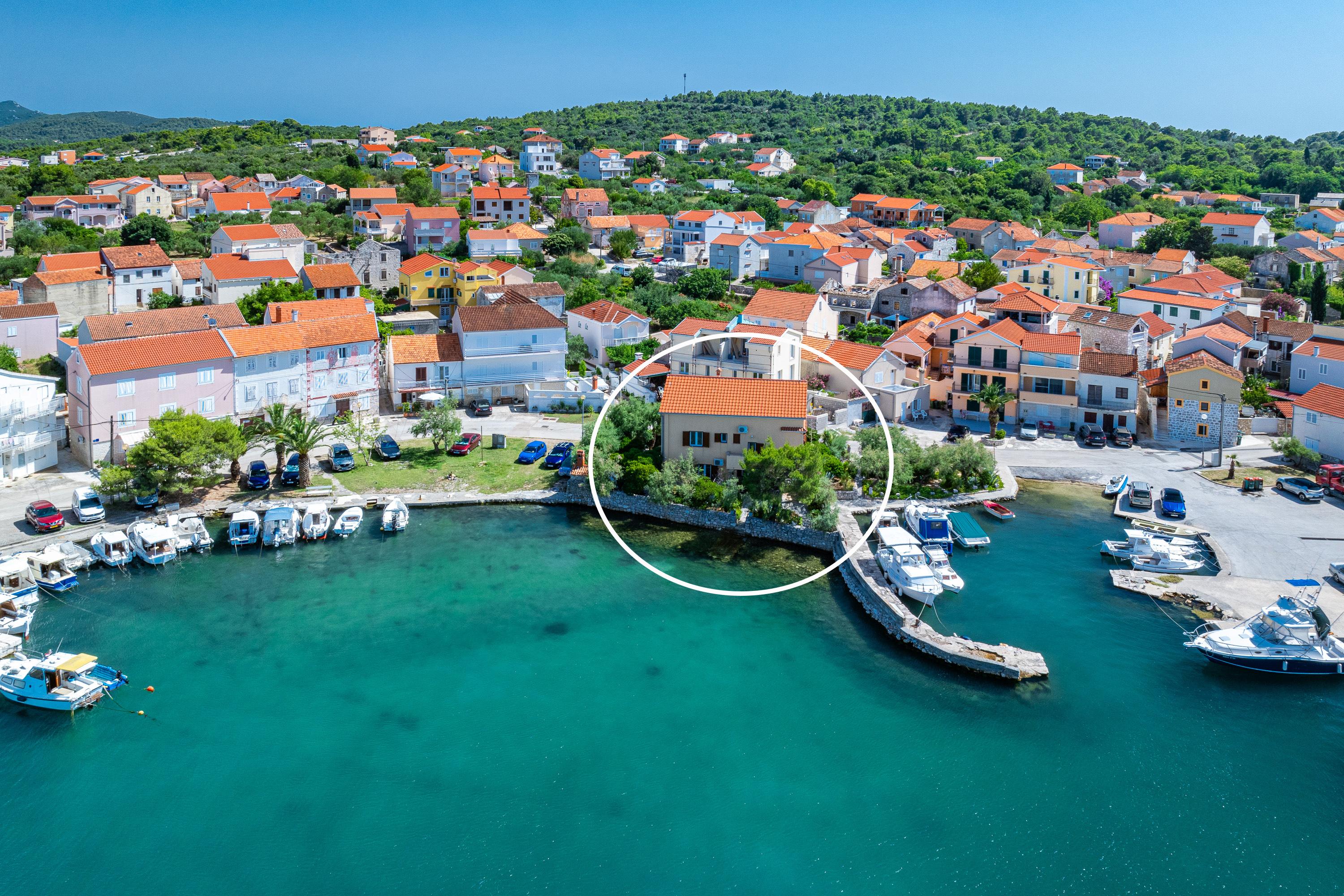 Traumhafte Ferienwohnung direkt am Meer - Insel Ugljan