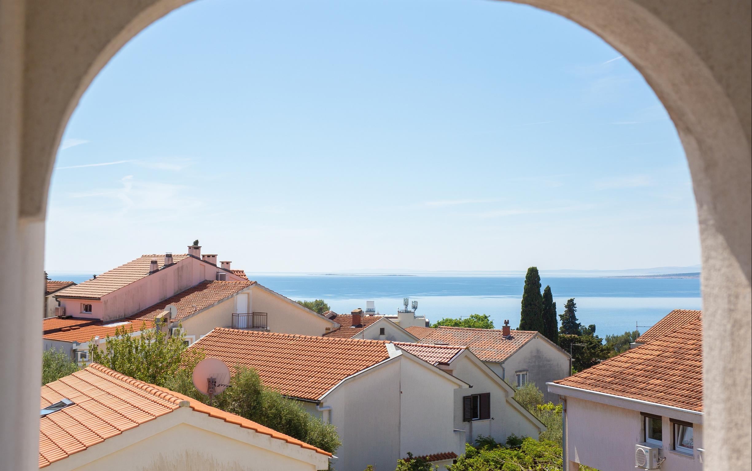 Apartment mit Balkon und herrlichem Meeresblick