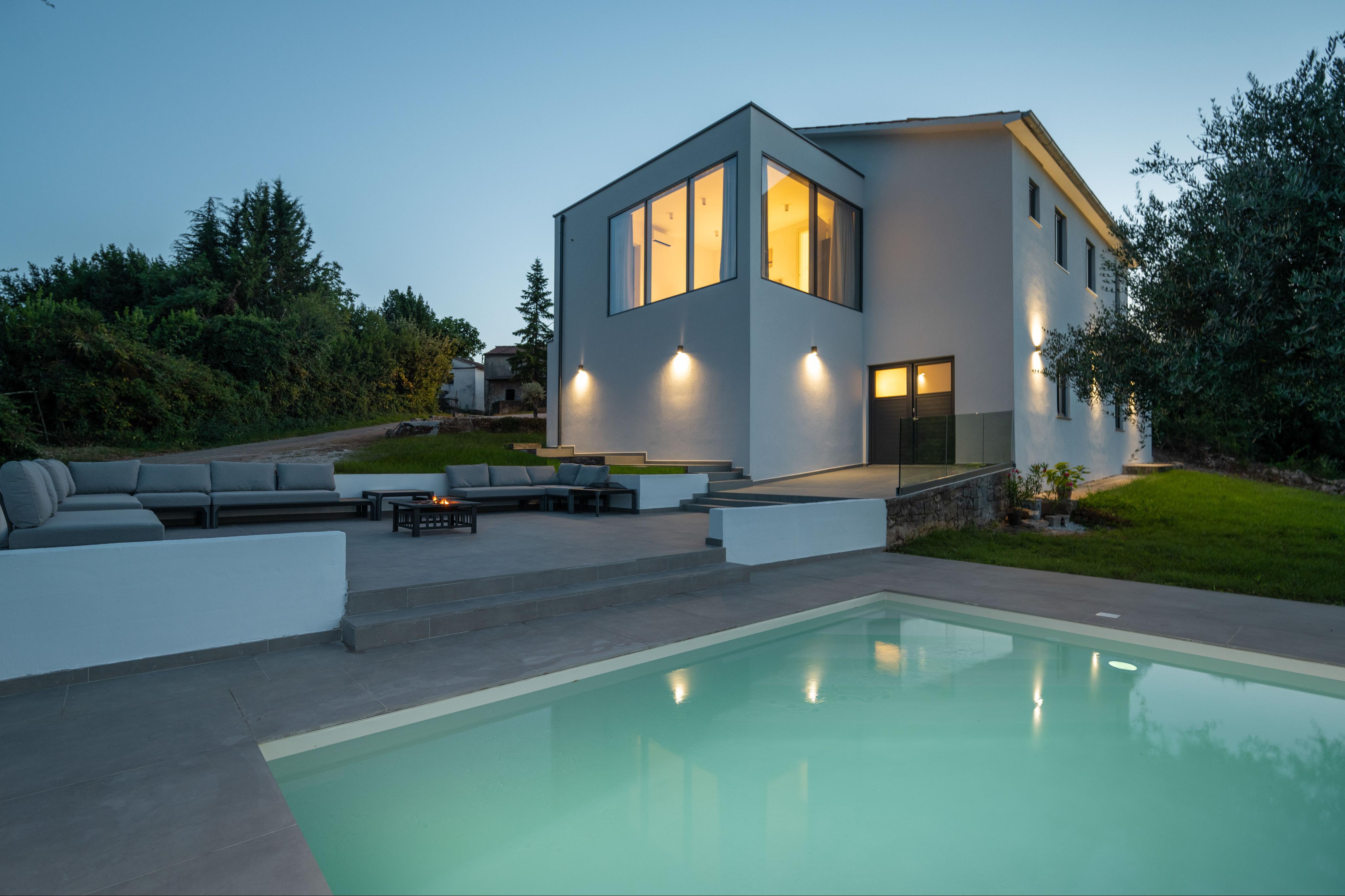 Luxusvilla mit Pool in Sveta Katarina mit Spa und Gym