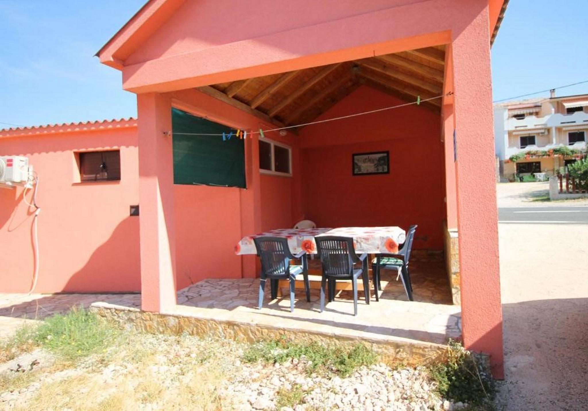 Schönes Studio-Apartment auf Pag