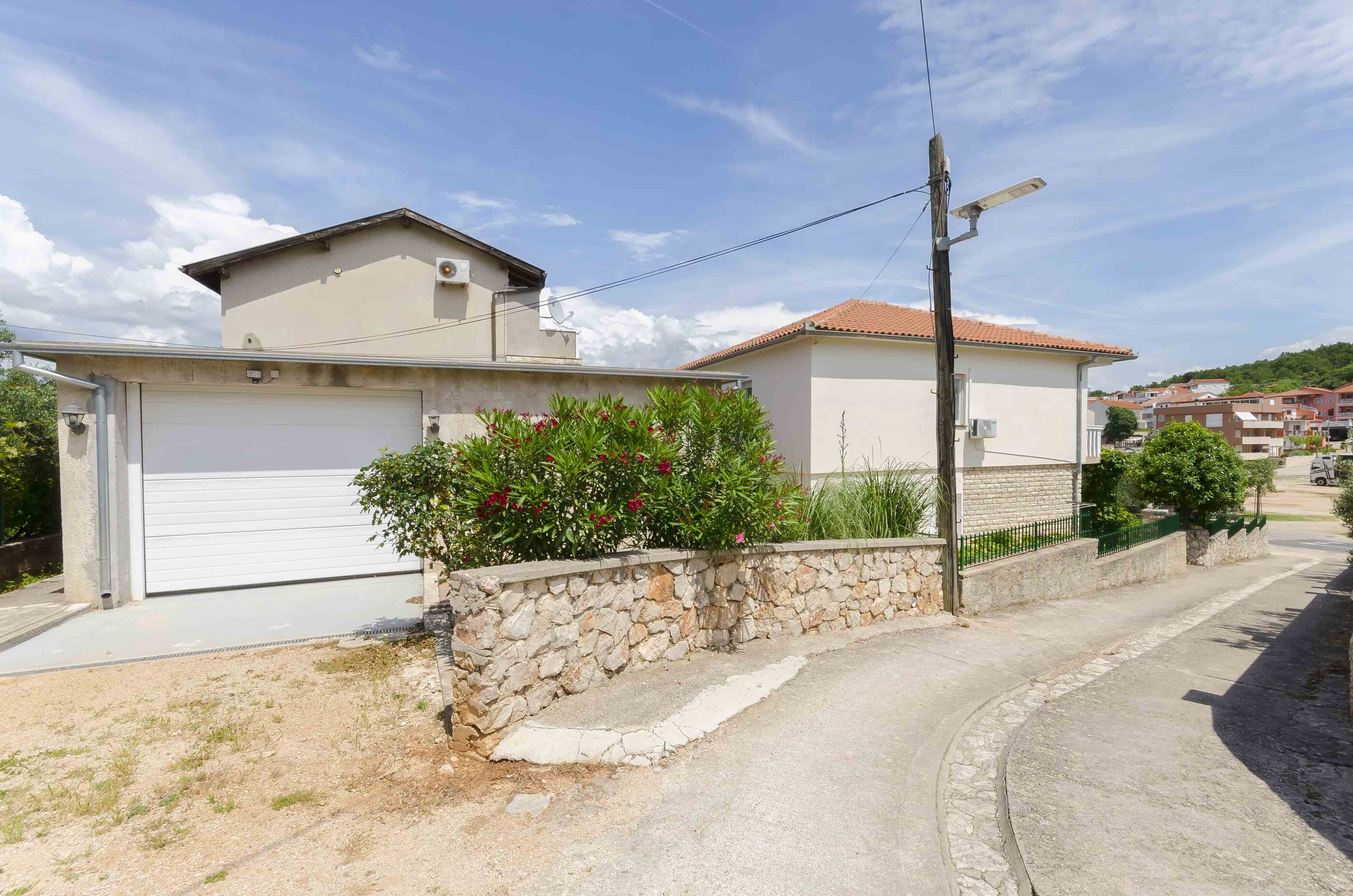 Ferienwohnung in Tisno mit Klima, Sat-TV, Meerblick