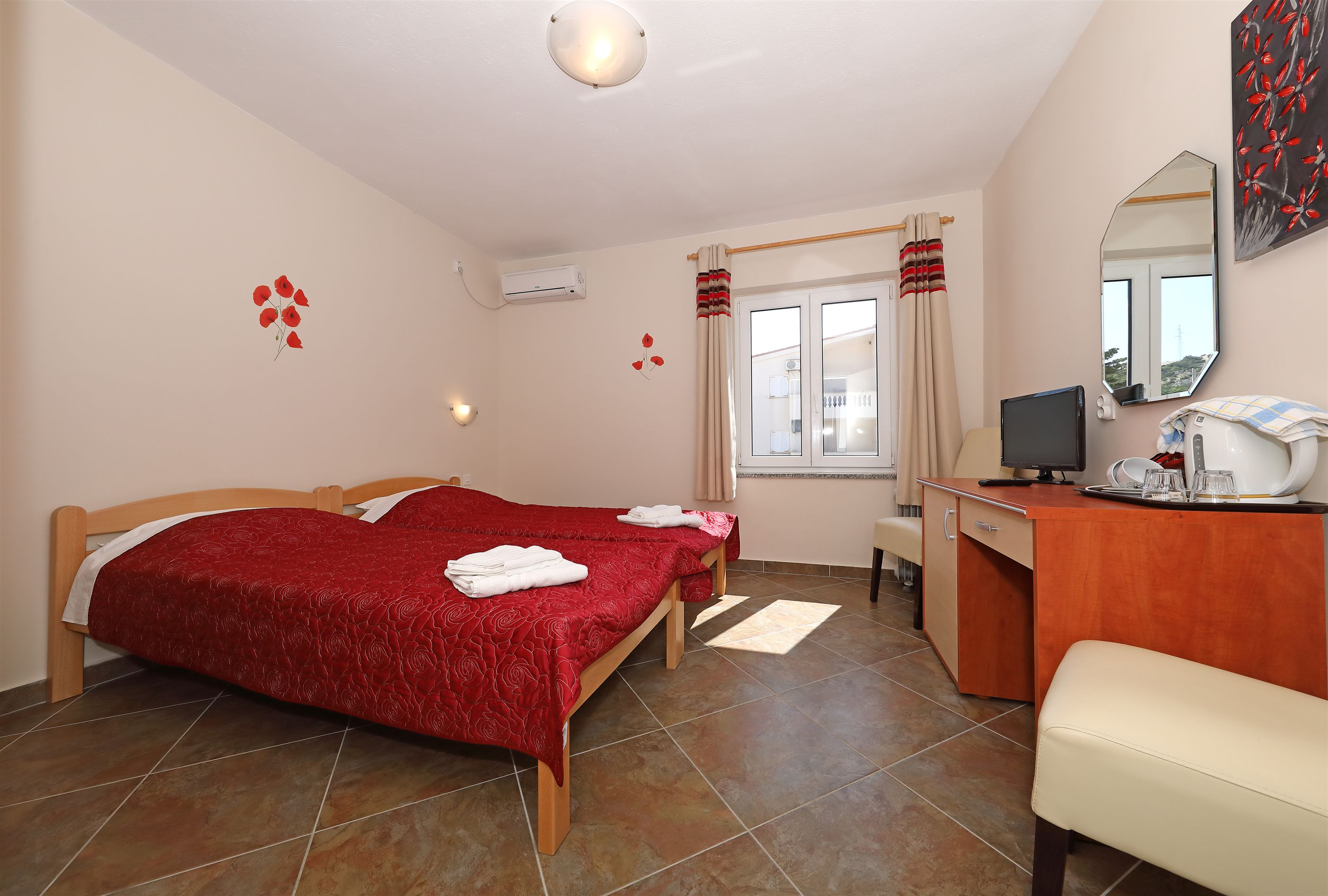 Zimmer in Stara Novalja mit Klima, Meerblick, Internet